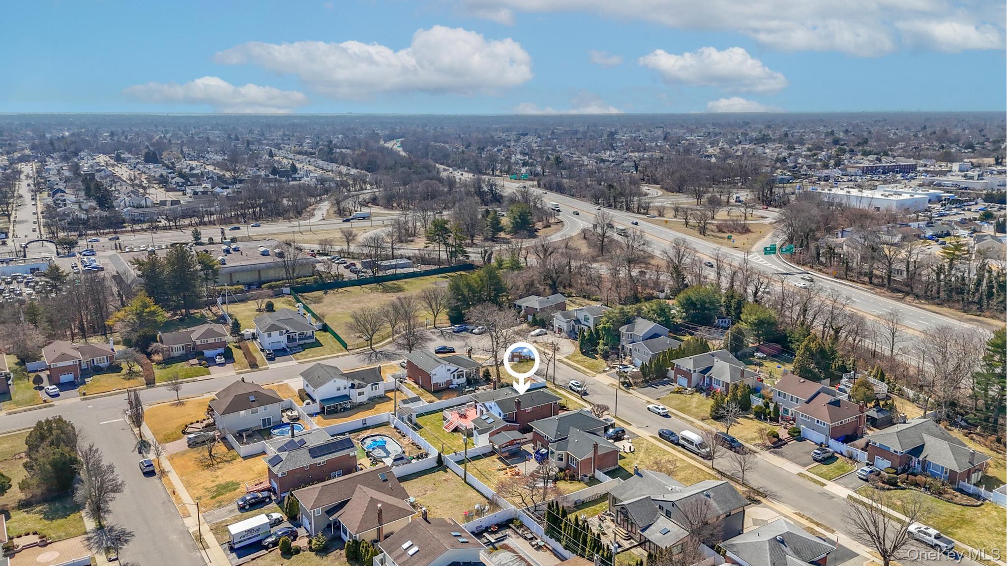 3 Chapin, Farmingdale, NY 11735