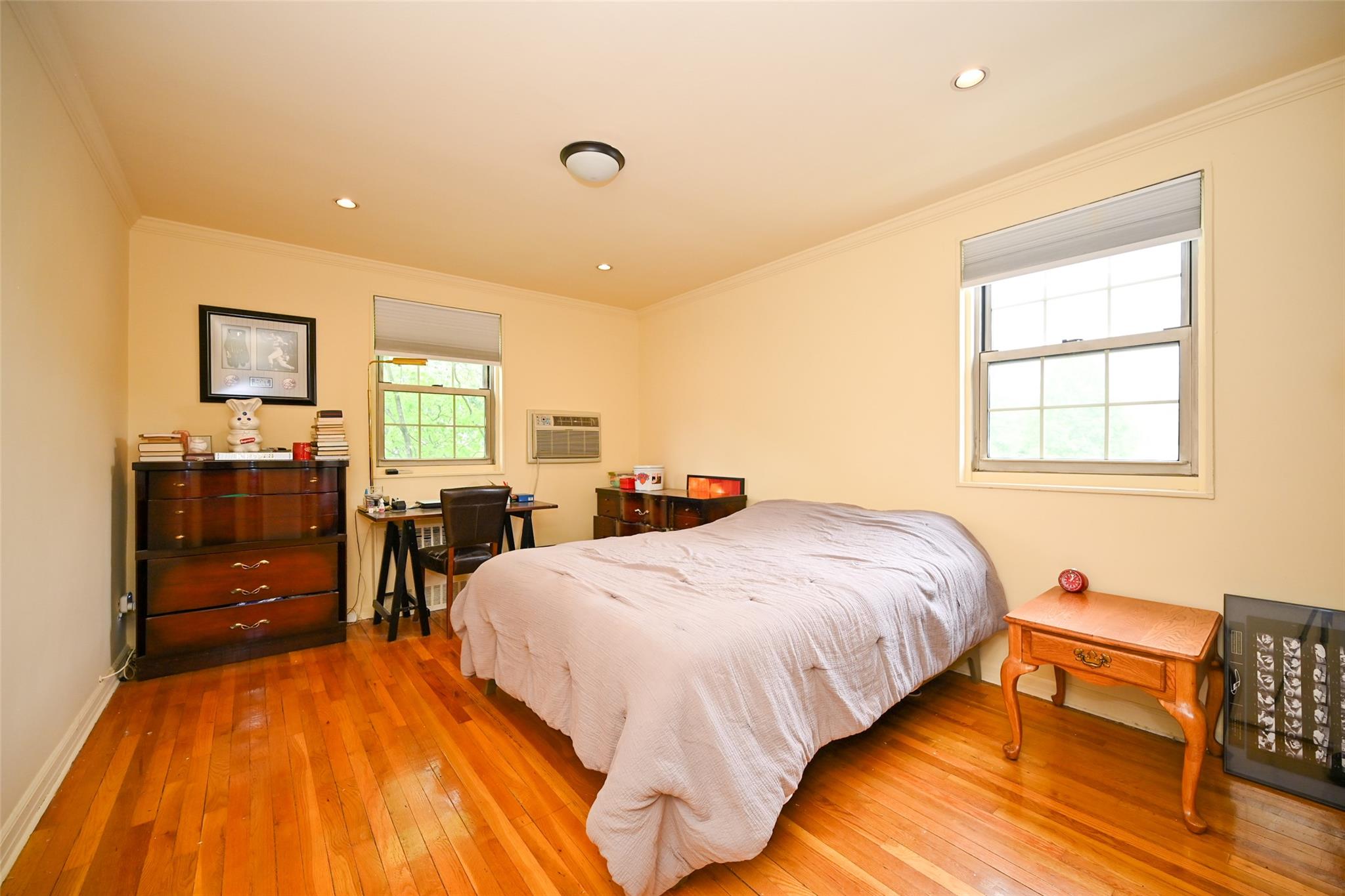 69-27 210 Street # 2, Oakland Gardens, NY 11364