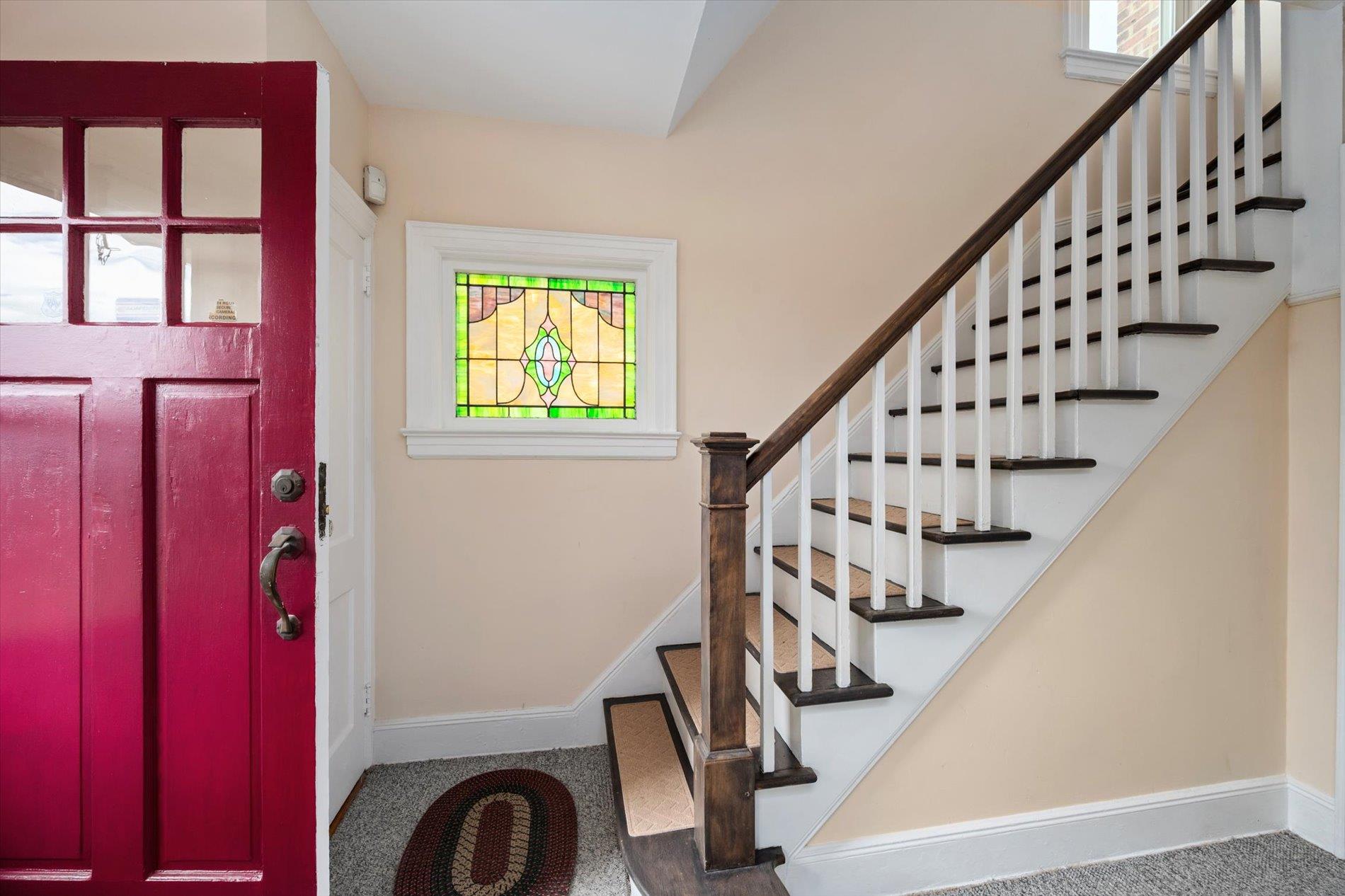 696 Madison Avenue, Lindenhurst, NY 11757