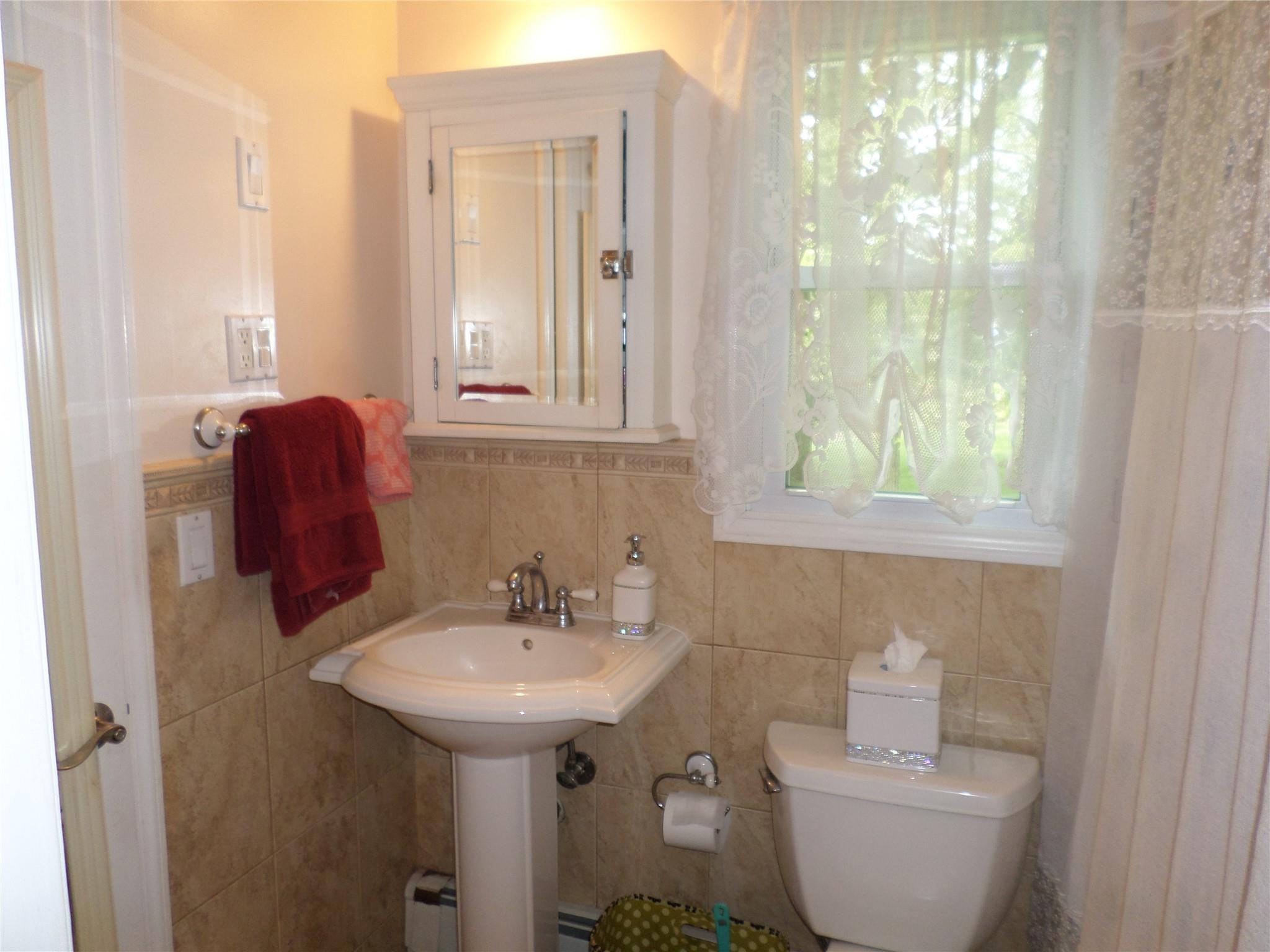 17 Johanna Lane, Monsey, NY 10952