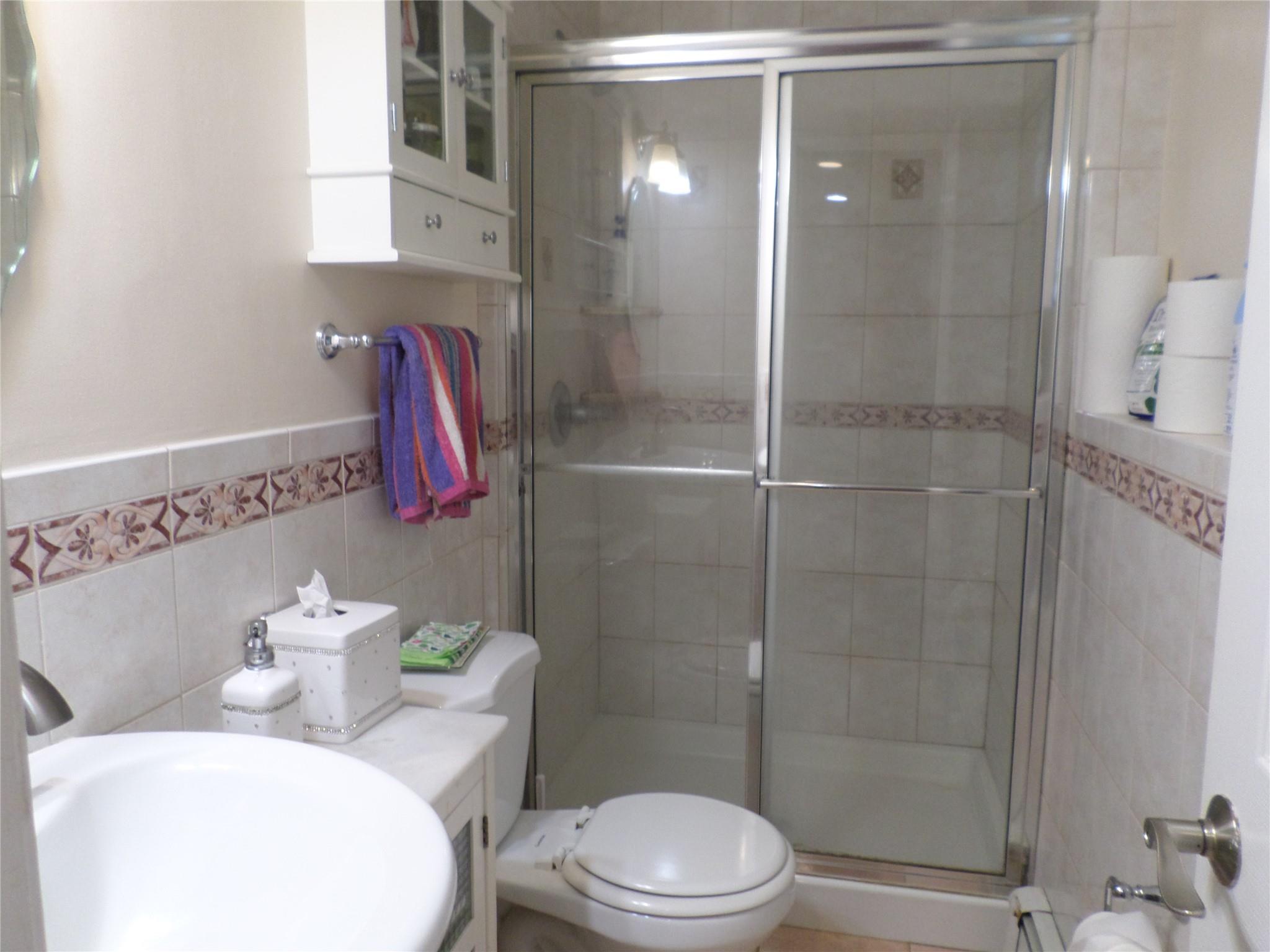 17 Johanna Lane, Monsey, NY 10952