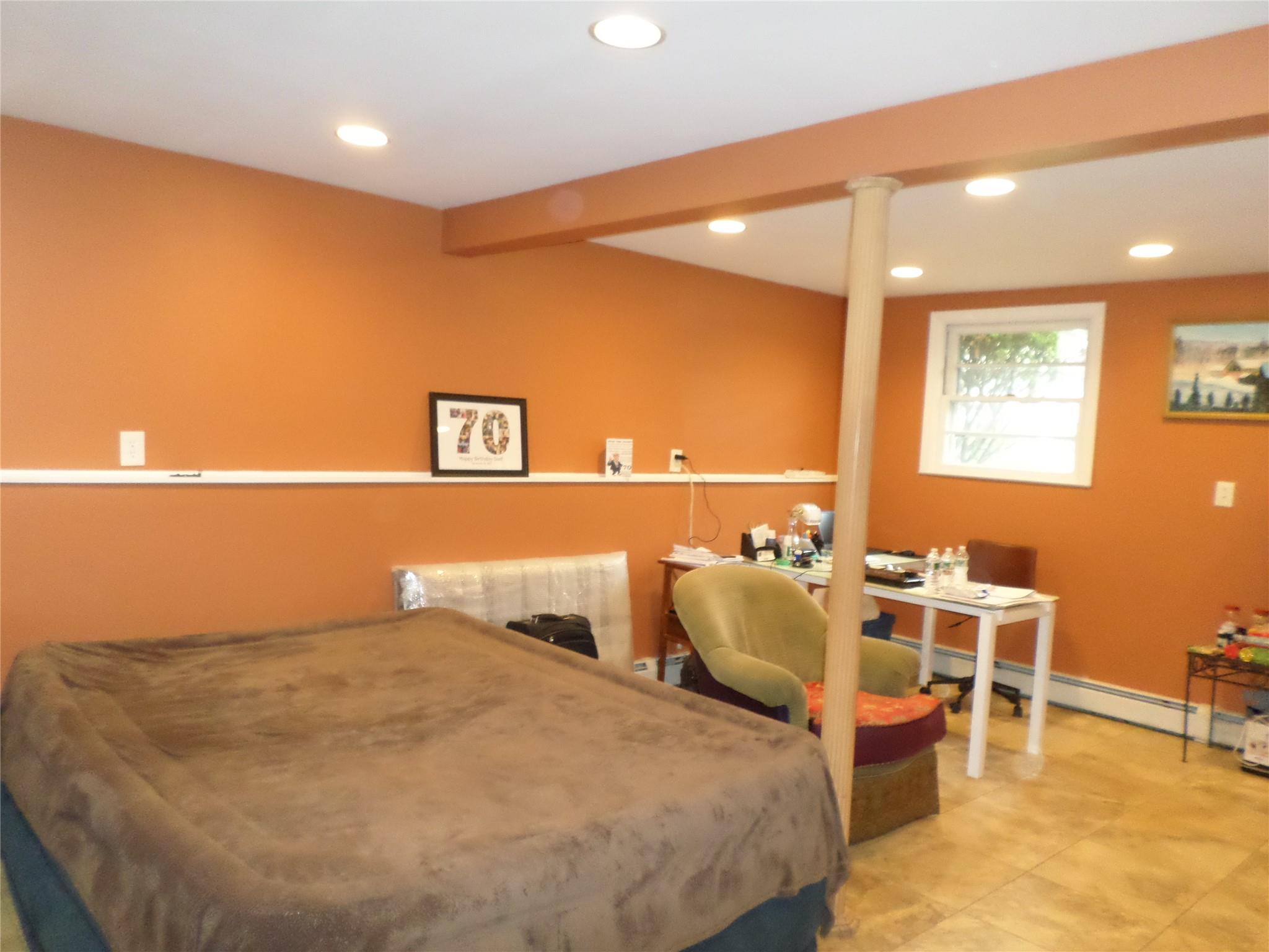 17 Johanna Lane, Monsey, NY 10952