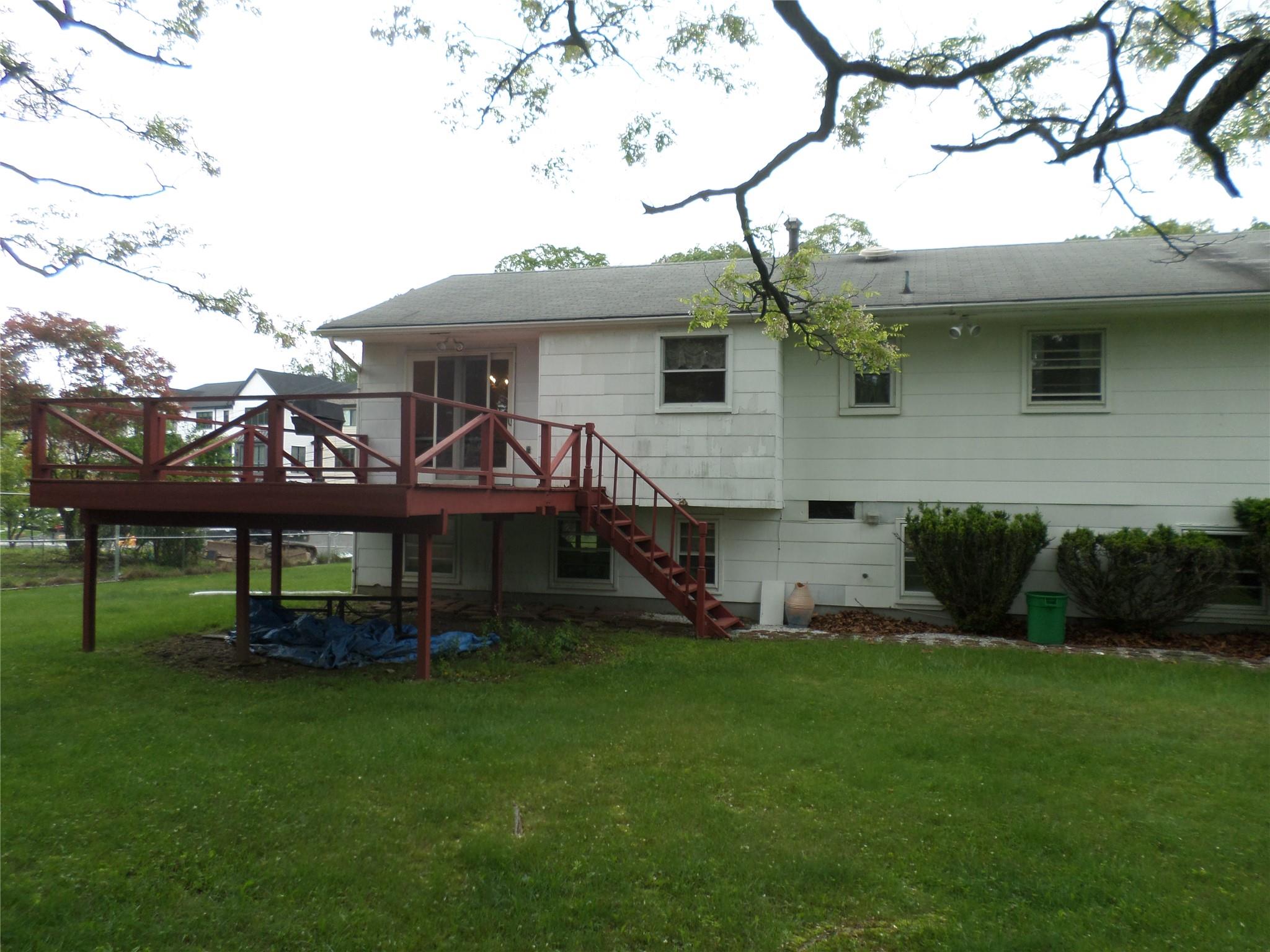 17 Johanna Lane, Monsey, NY 10952