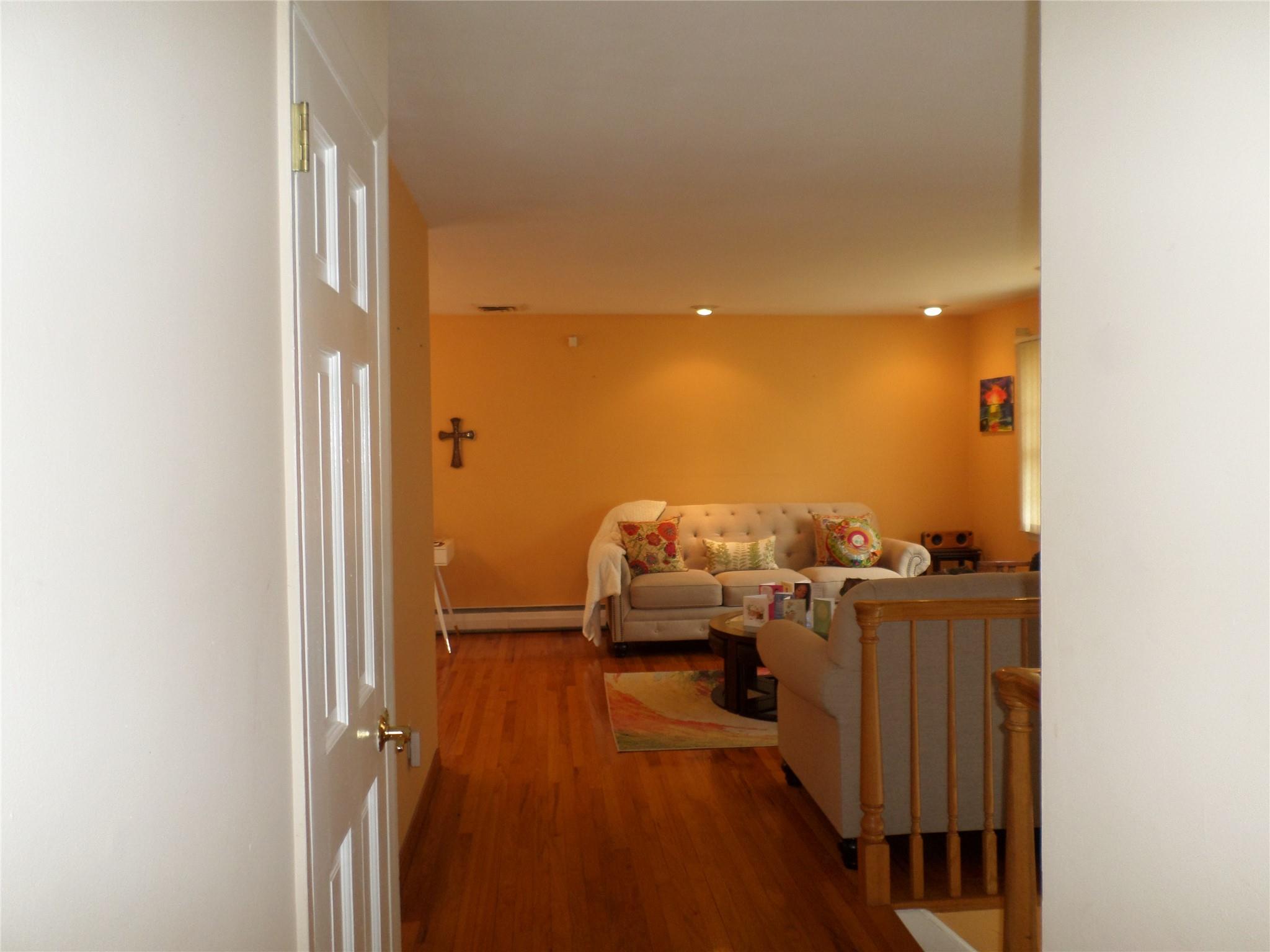 17 Johanna Lane, Monsey, NY 10952