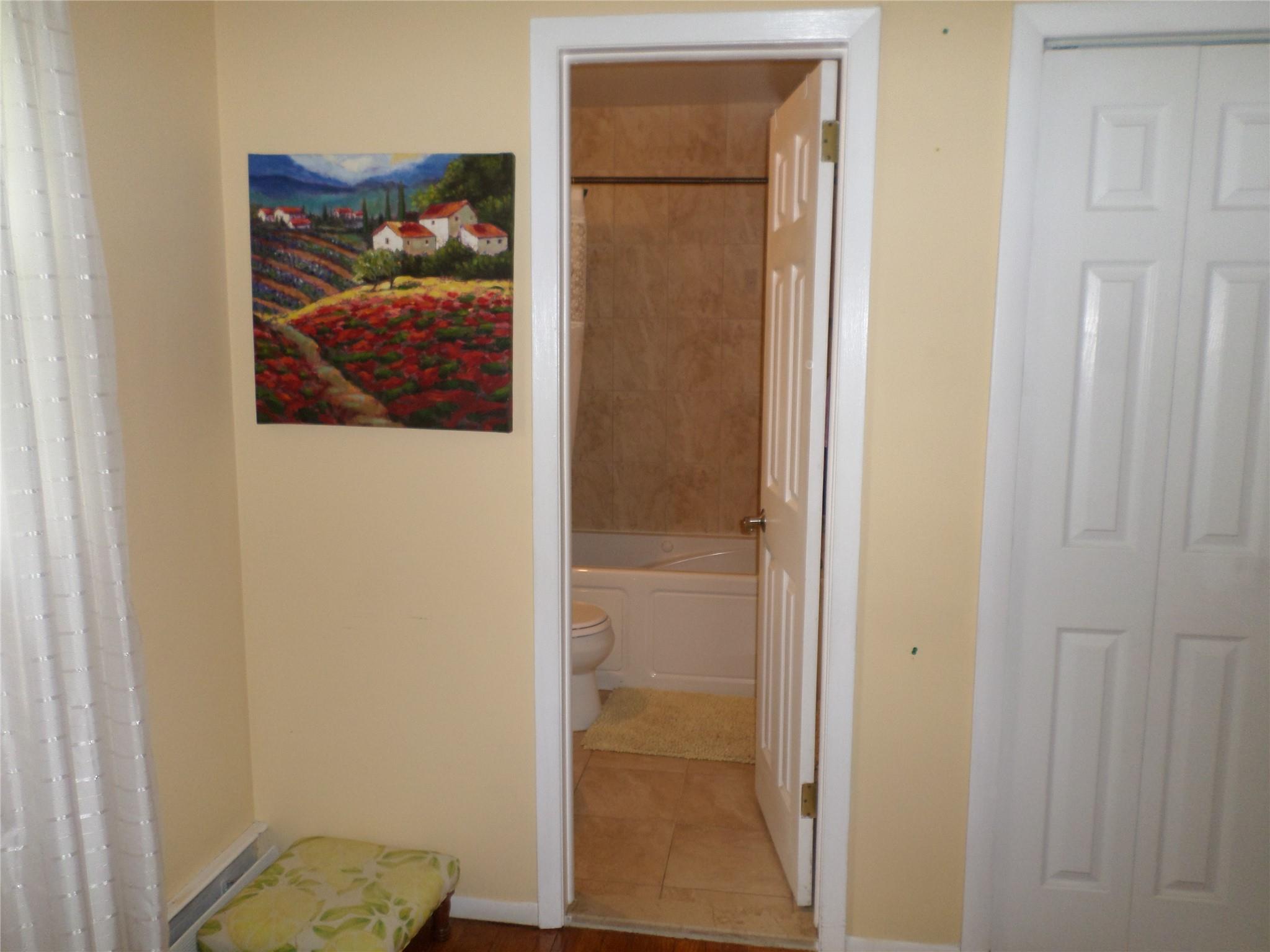 17 Johanna Lane, Monsey, NY 10952