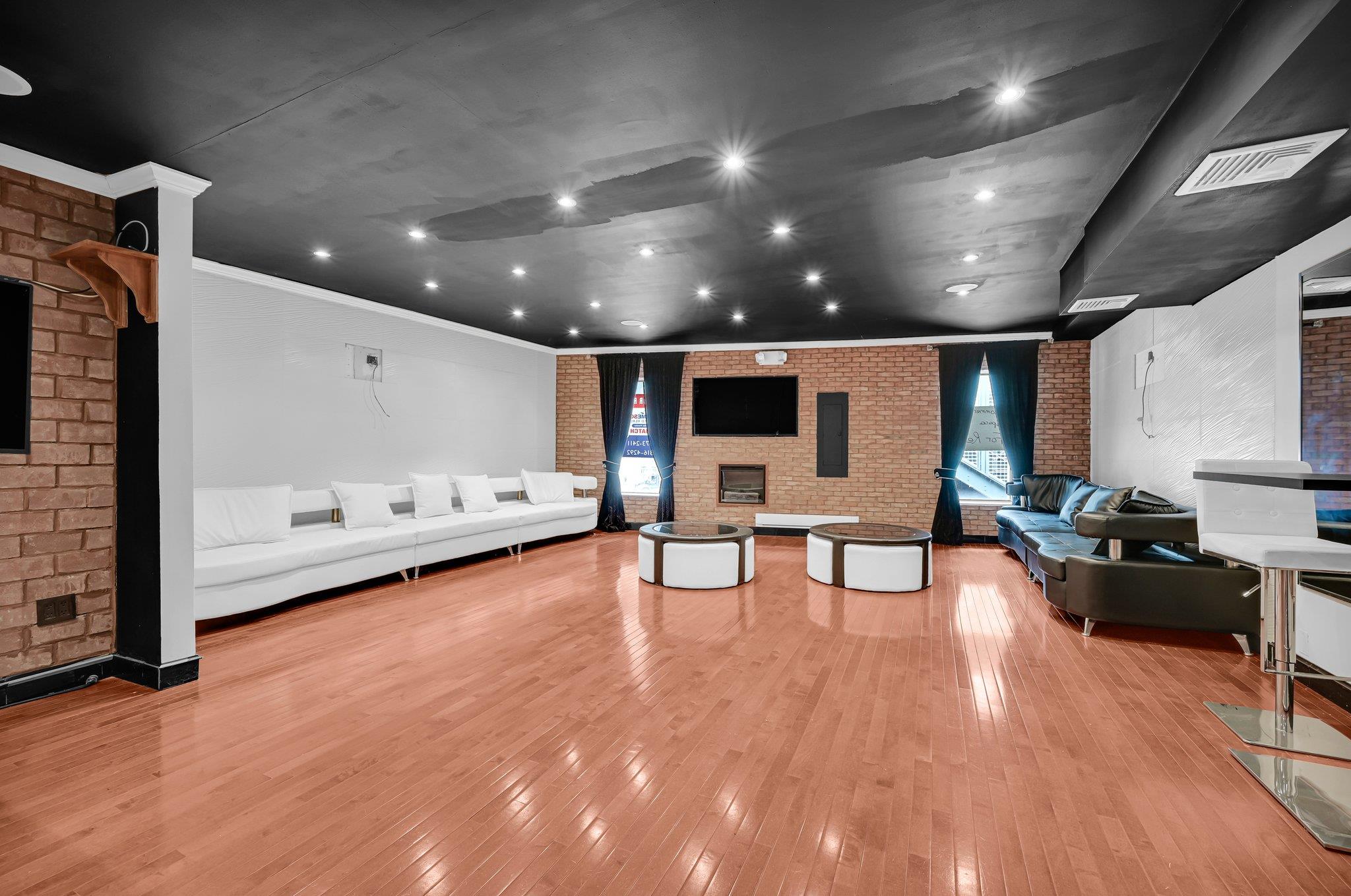 135 Westchester Square, Bronx, NY 10461