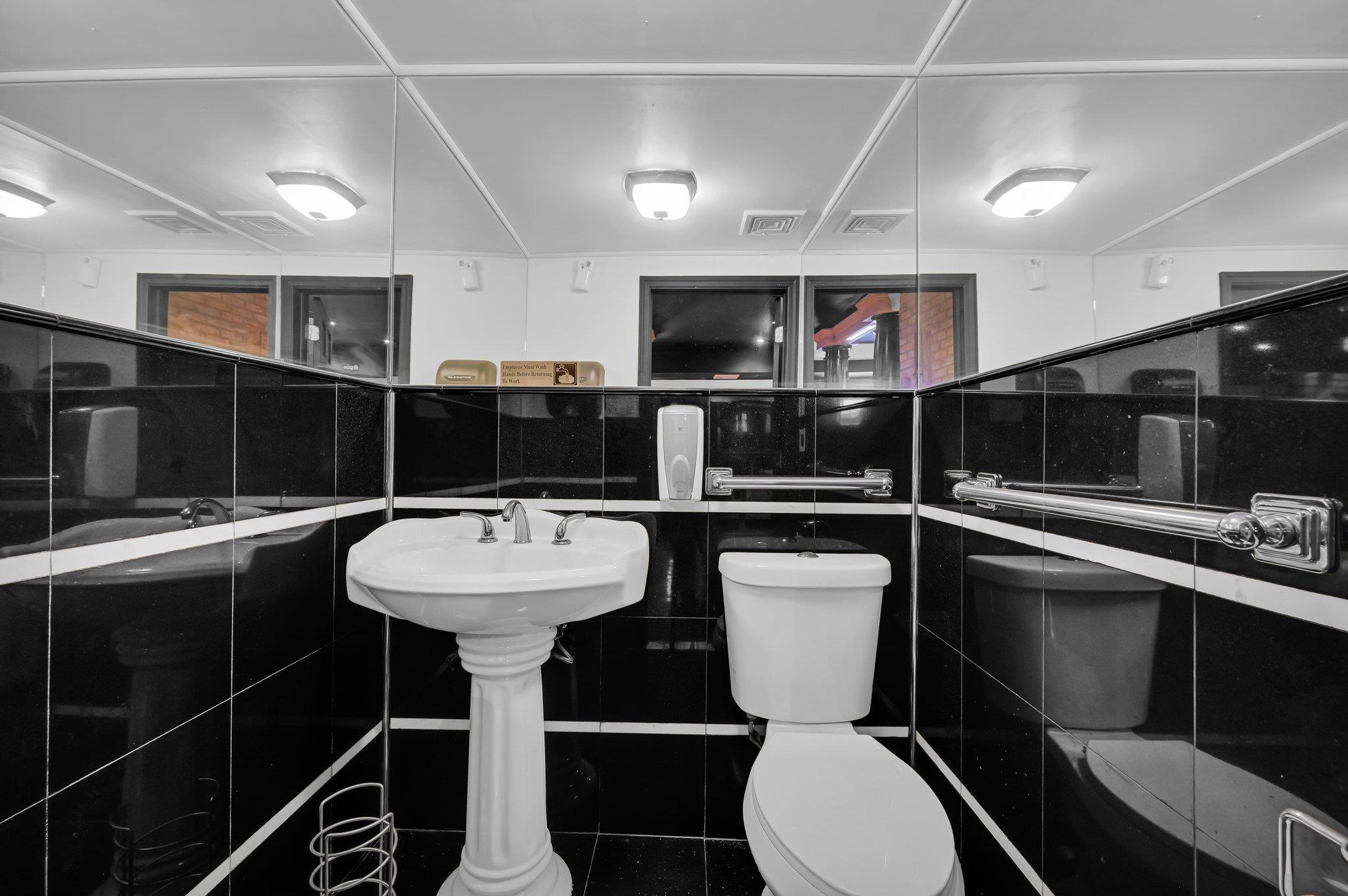 135 Westchester Square, Bronx, NY 10461