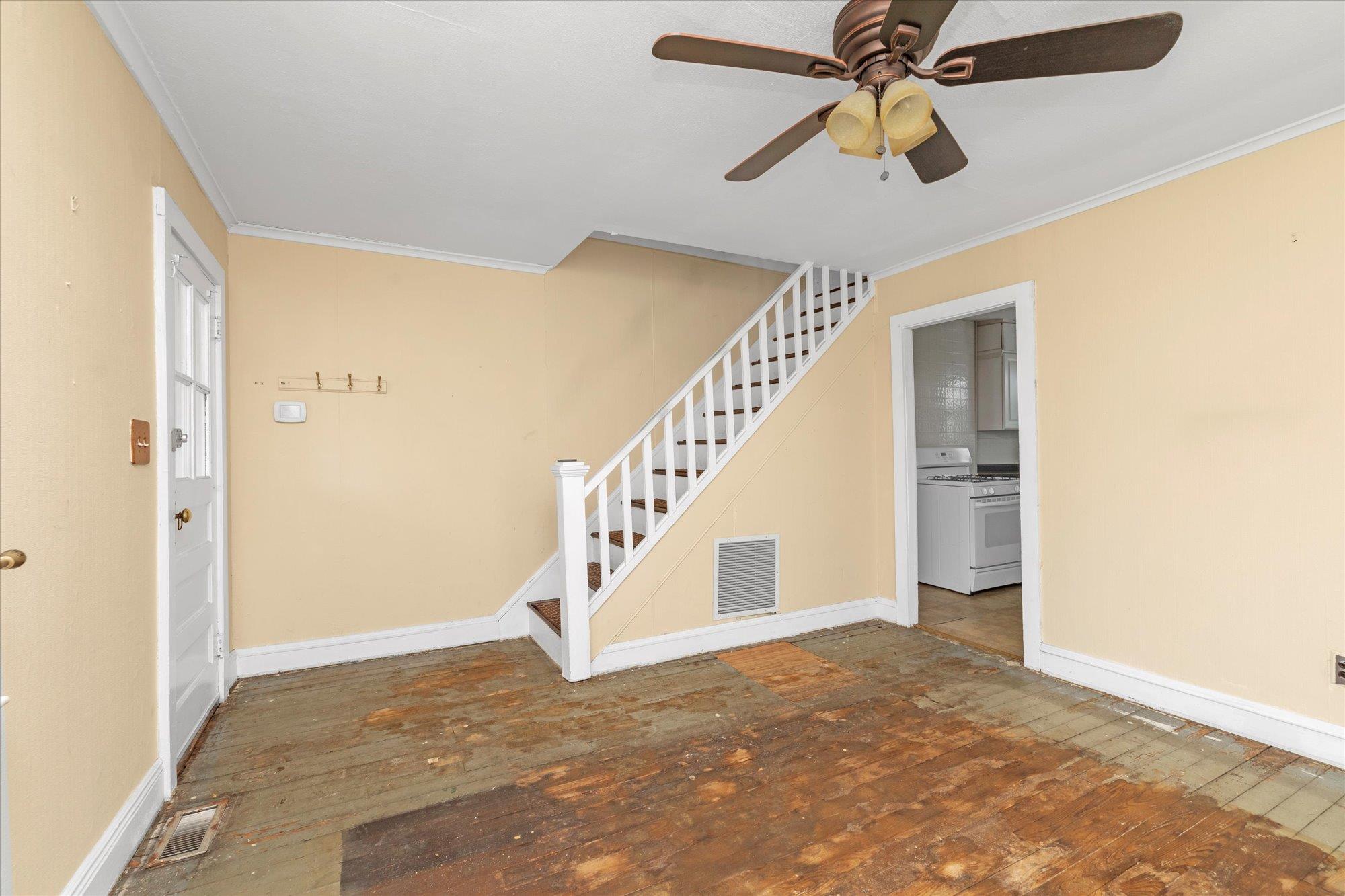 42 Gold Street, Valley Stream, NY 11580