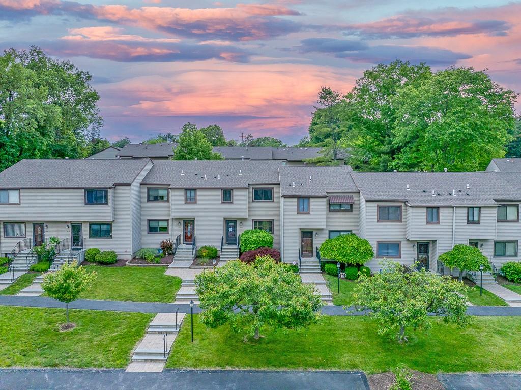10 Squires Gate # D, Poughkeepsie, NY 12603