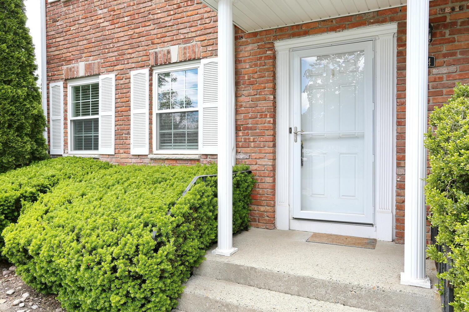 554 Kensico Court, Suffern, NY 10901