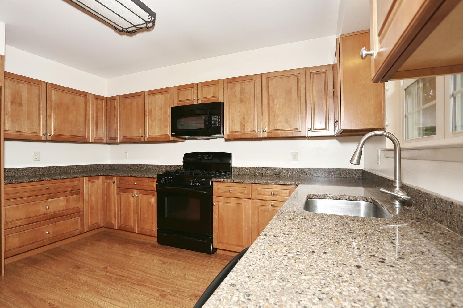 554 Kensico Court, Suffern, NY 10901