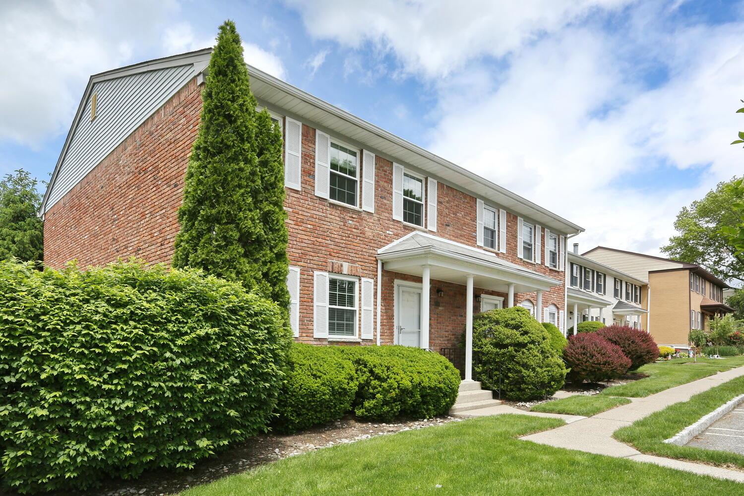 554 Kensico Court, Suffern, NY 10901