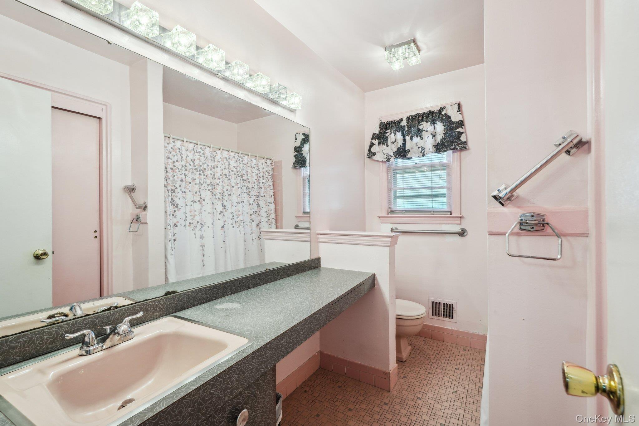 316 Pennsylvania Avenue, Tuckahoe, NY 10707