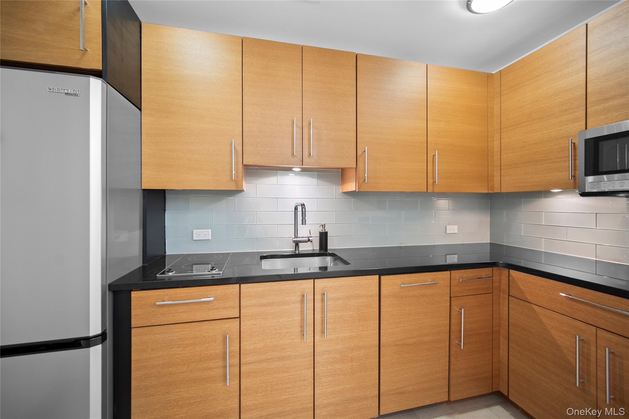 1 Renaissance Square # 10B, White Plains, NY 10601