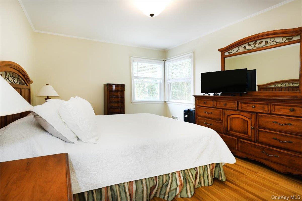 50-54 Deepdale Place, Little Neck, NY 11362