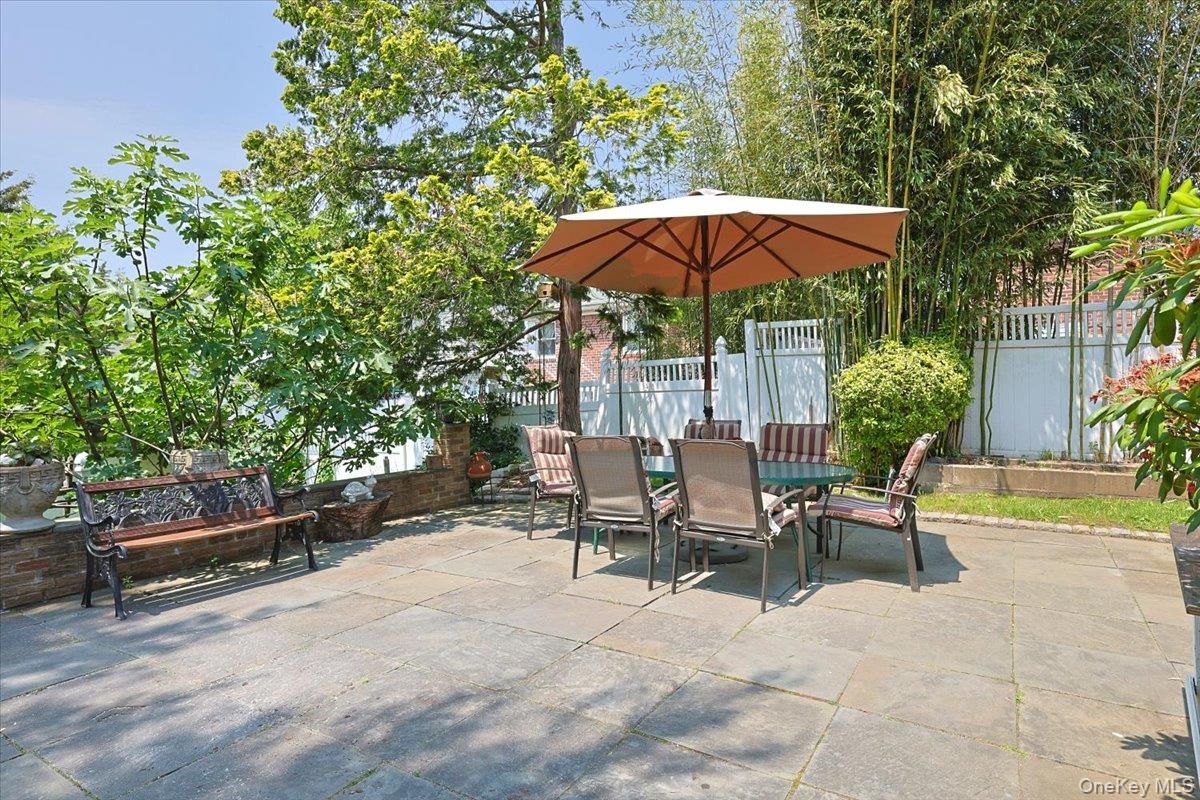 50-54 Deepdale Place, Little Neck, NY 11362