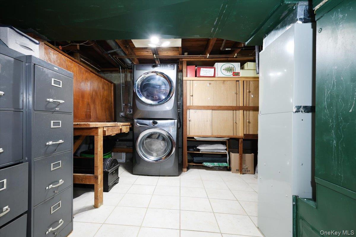 50-54 Deepdale Place, Little Neck, NY 11362