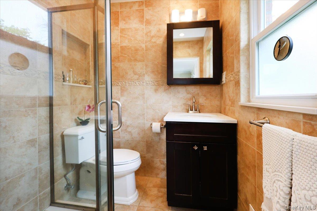 50-54 Deepdale Place, Little Neck, NY 11362