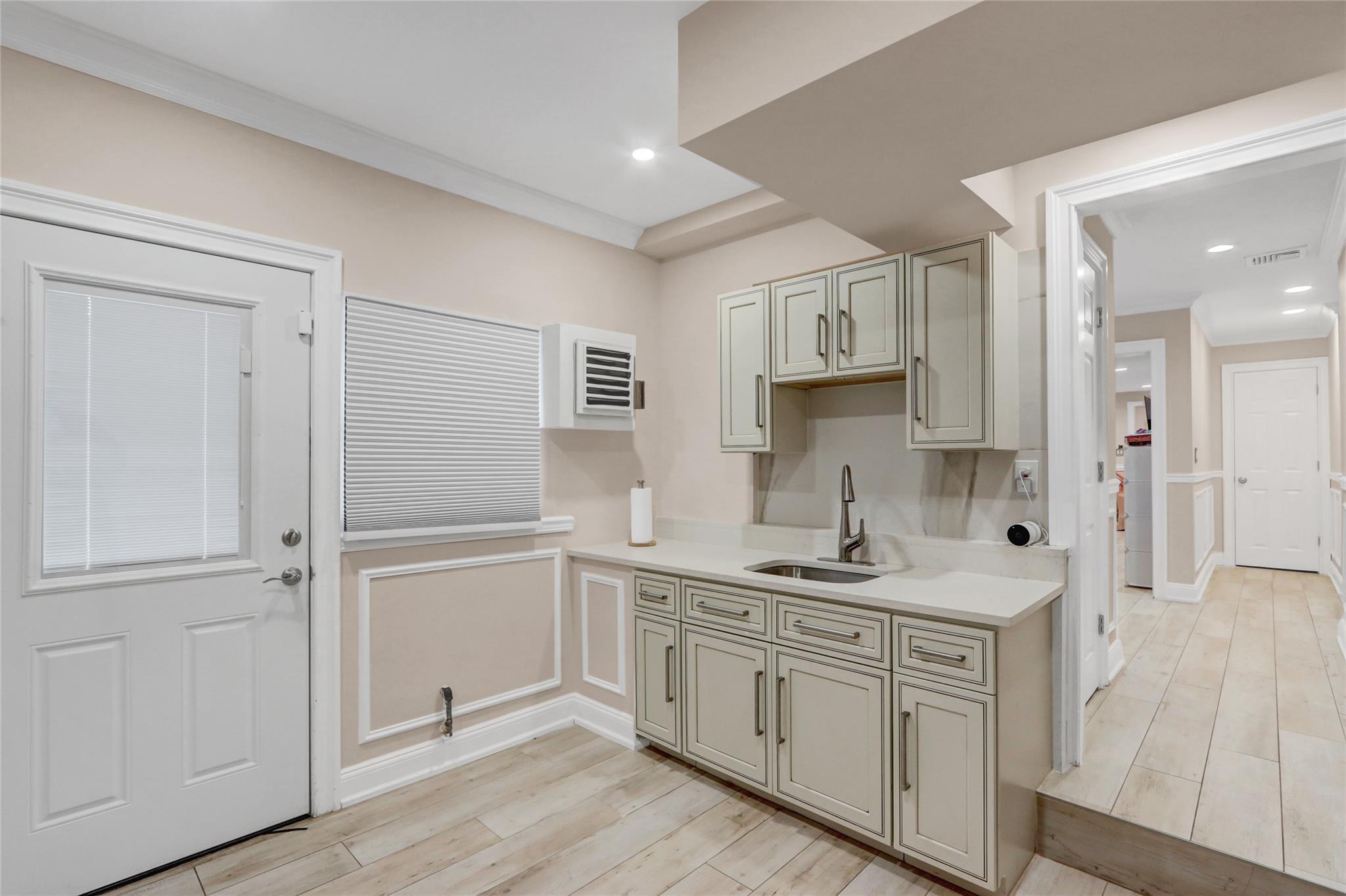 3728 East End, Seaford, NY 11783