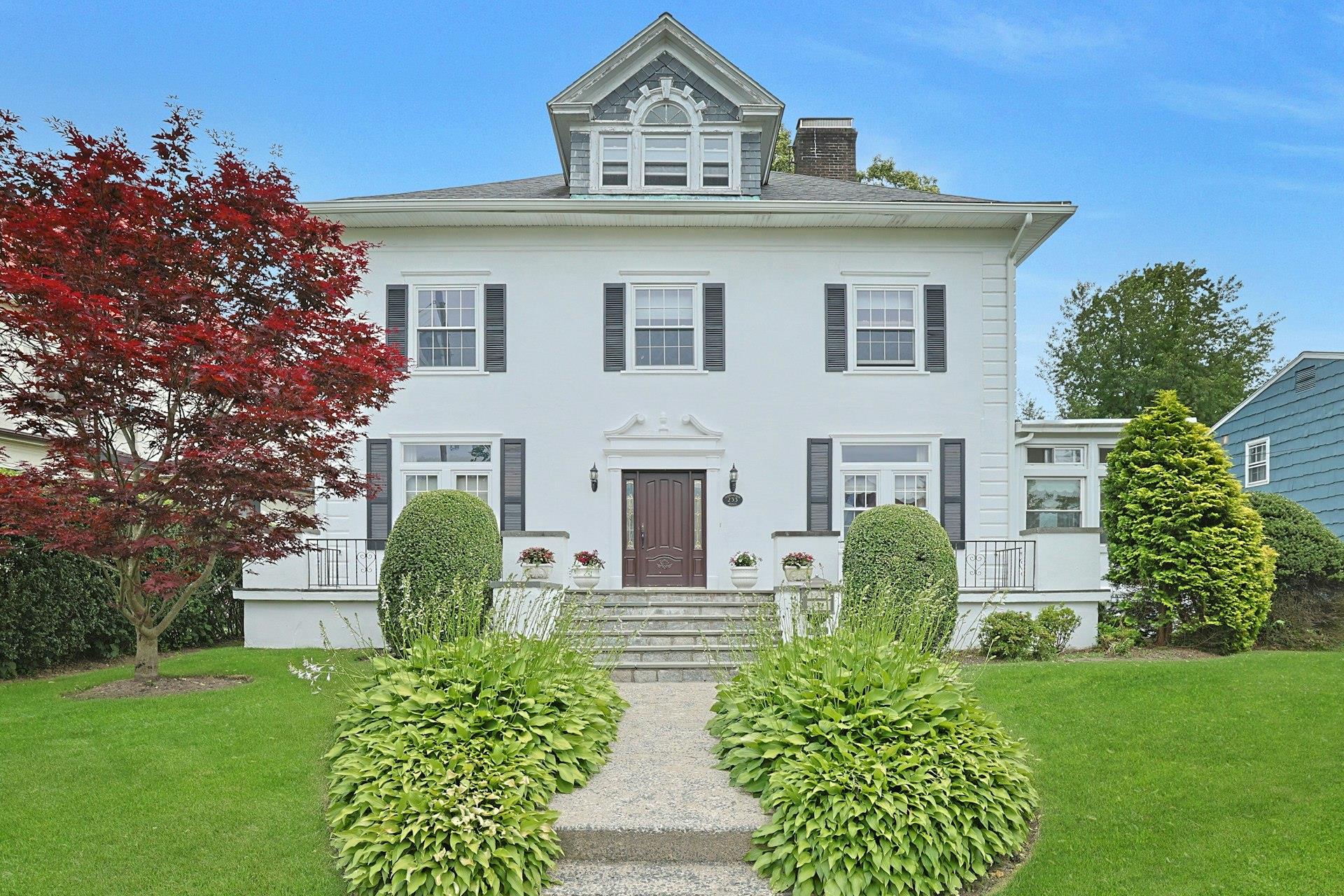 233 Commonwealth Avenue, Mount Vernon, NY 10552