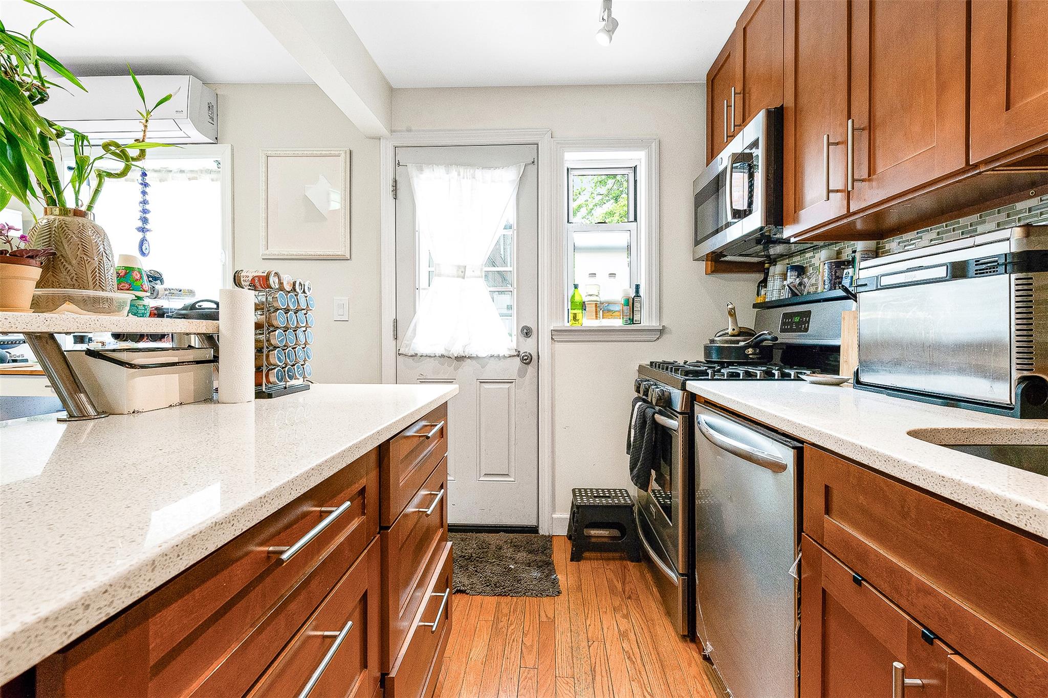 110-25 64th Road # 10, Forest Hills, NY 11375