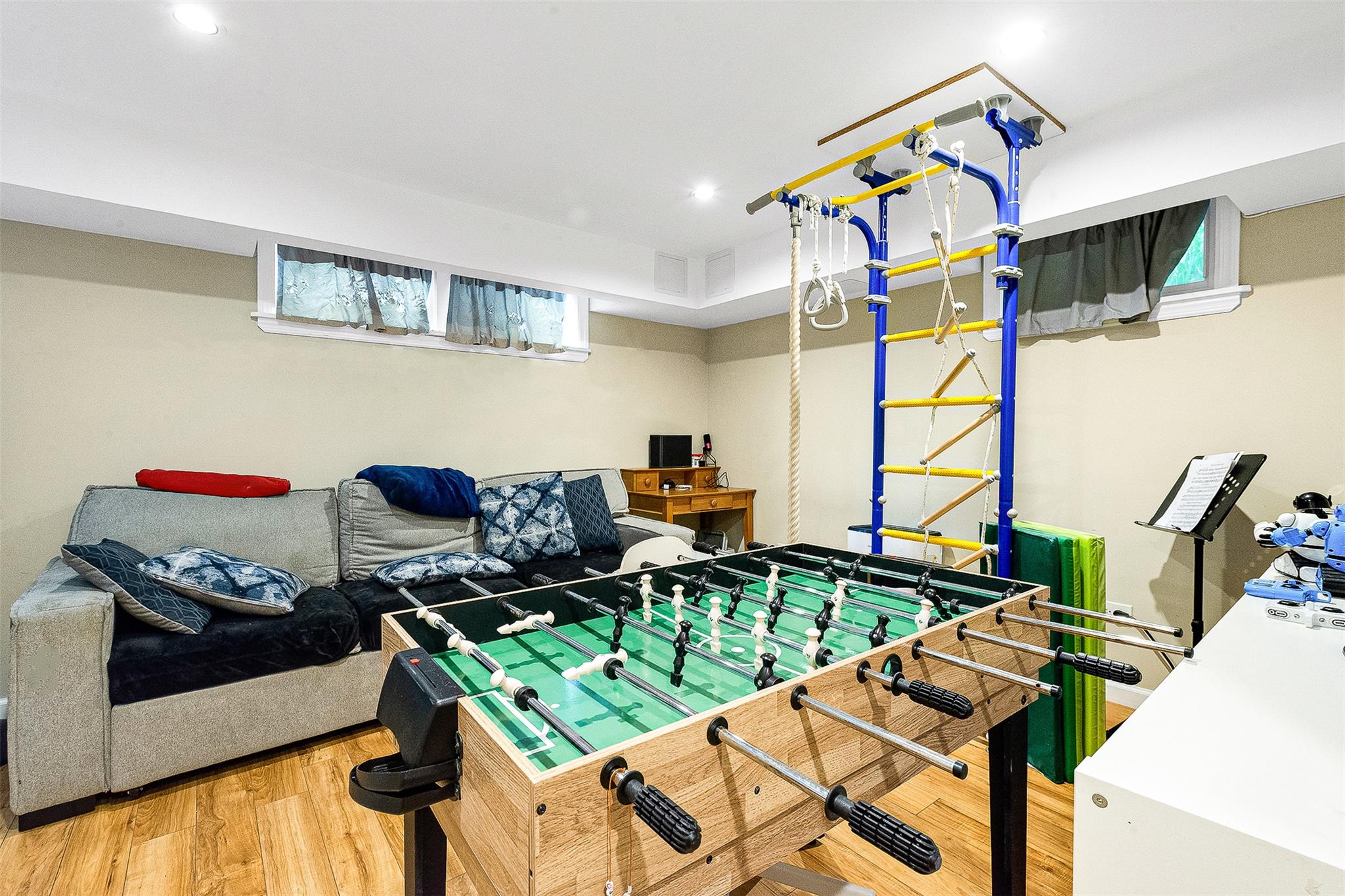 110-25 64th Road # 10, Forest Hills, NY 11375