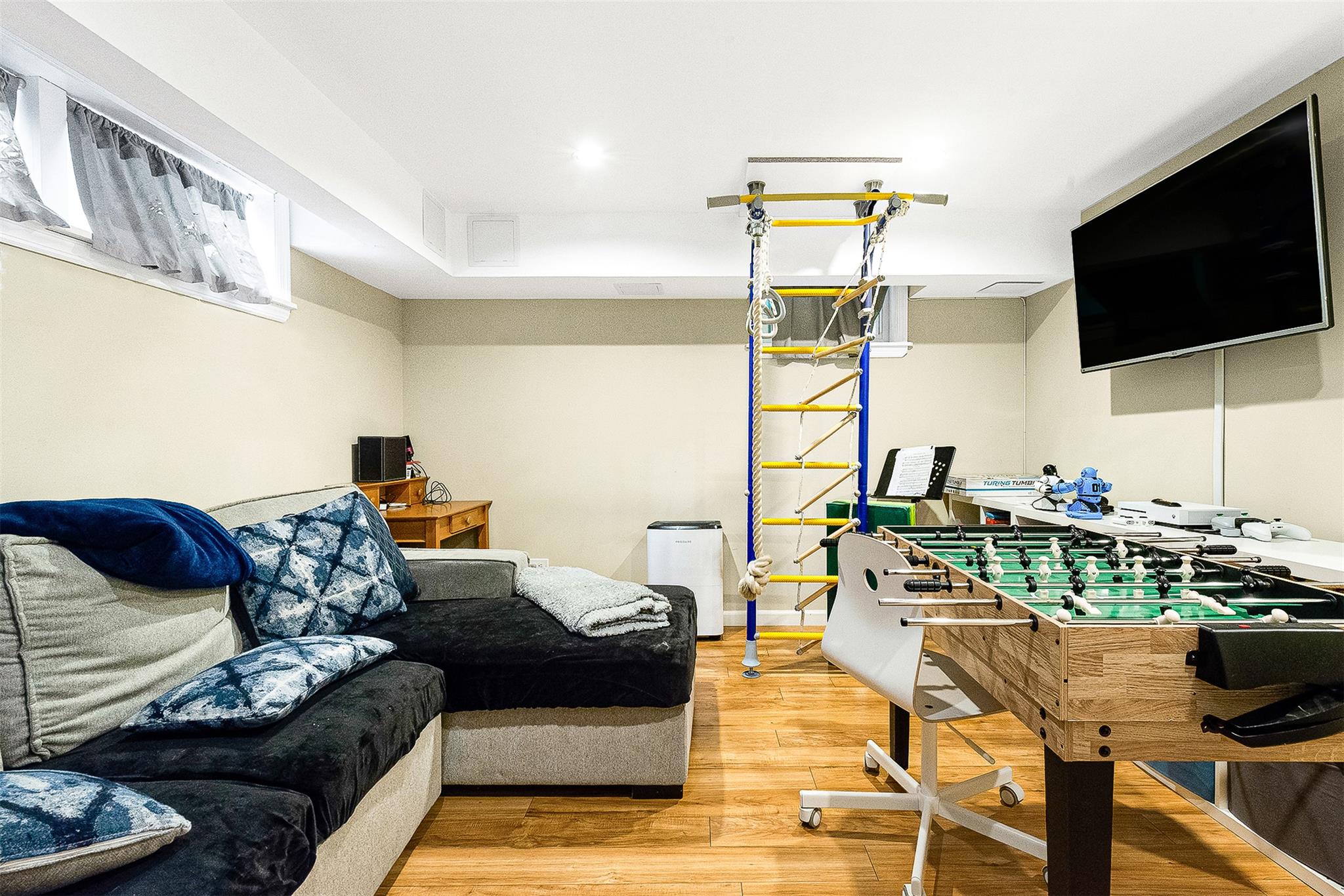 110-25 64th Road # 10, Forest Hills, NY 11375