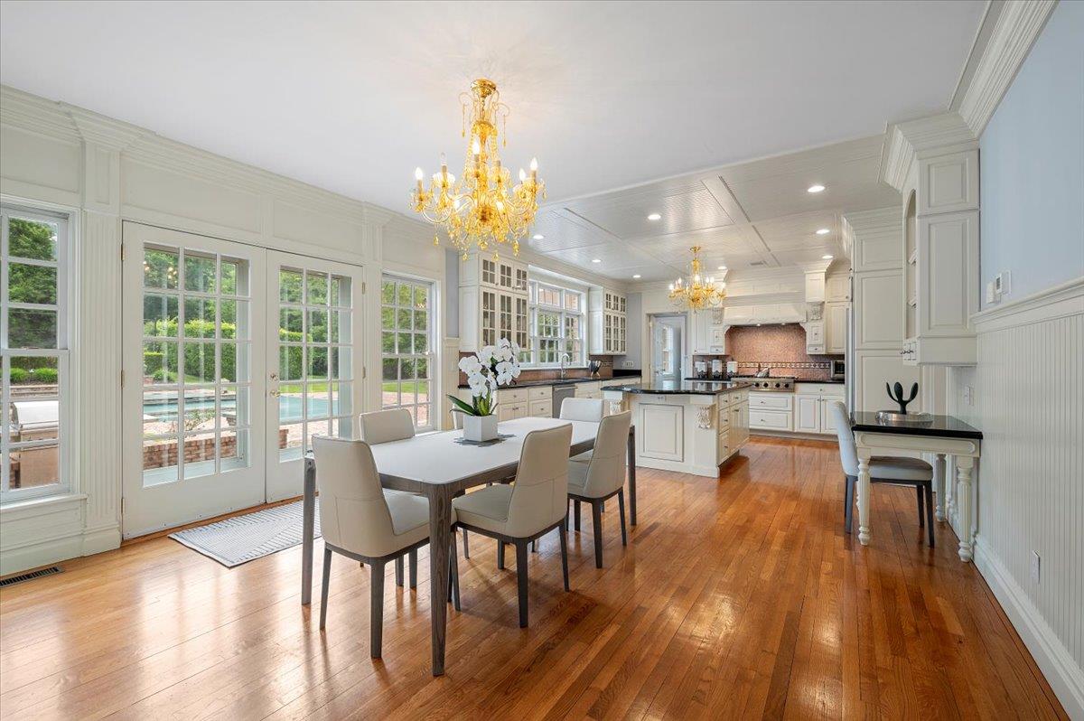 2 Pen Mor Drive, Muttontown, NY 11732