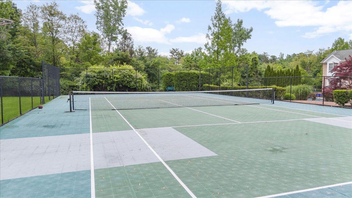 2 Pen Mor Drive, Muttontown, NY 11732