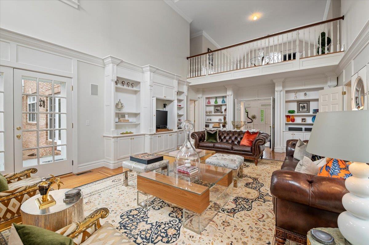 2 Pen Mor Drive, Muttontown, NY 11732