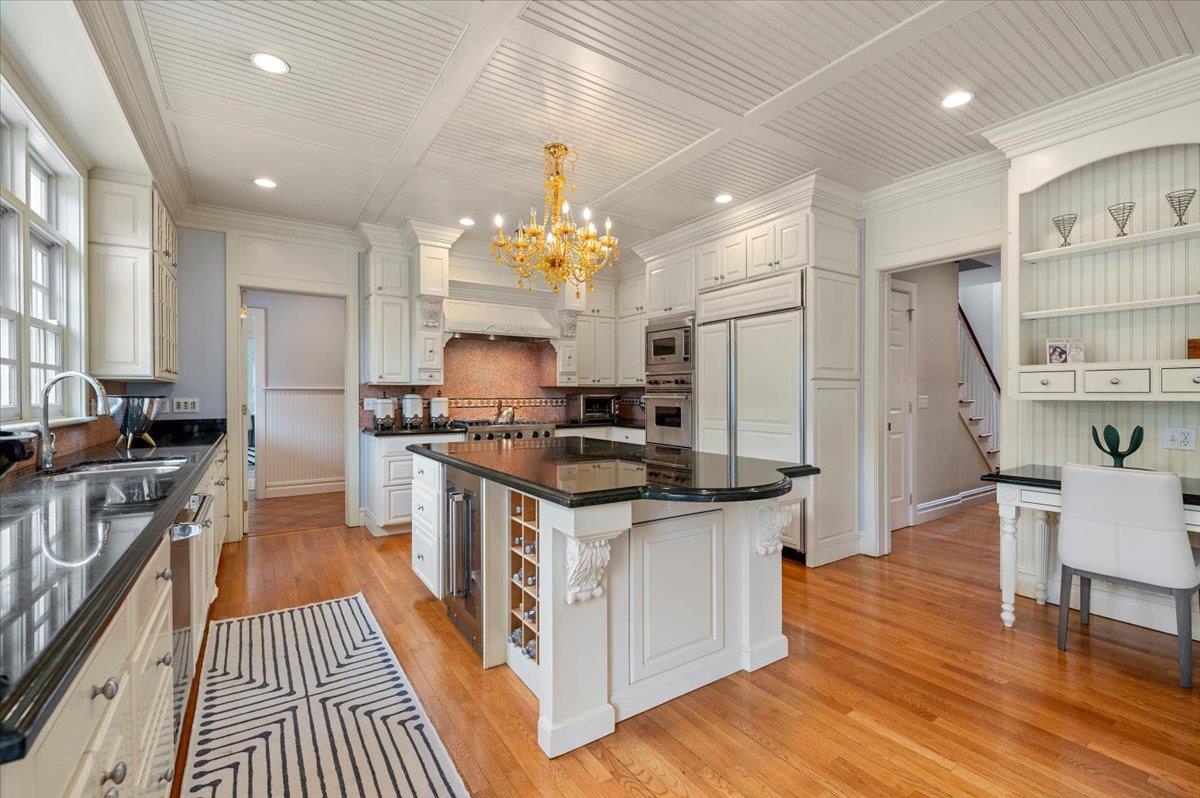 2 Pen Mor Drive, Muttontown, NY 11732