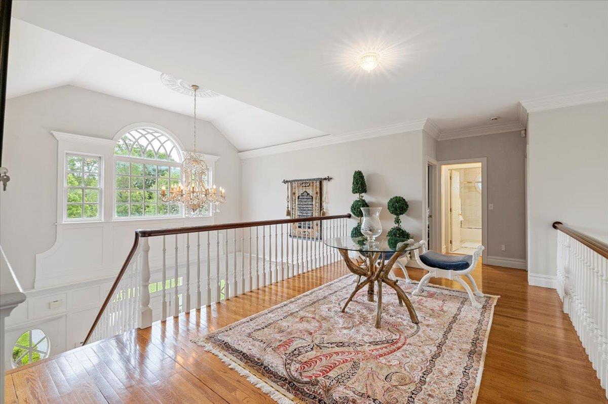 2 Pen Mor Drive, Muttontown, NY 11732