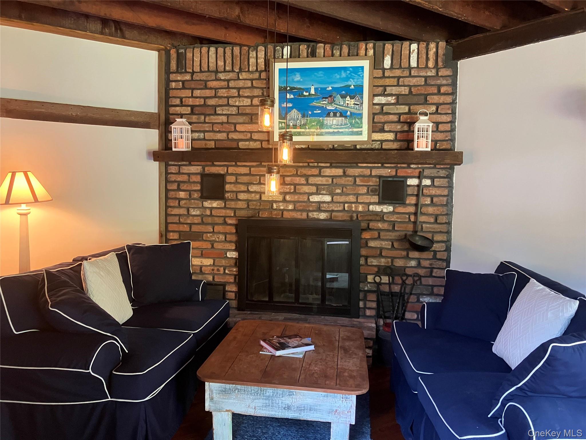 5 Jessup Lane, Quogue, NY 11959