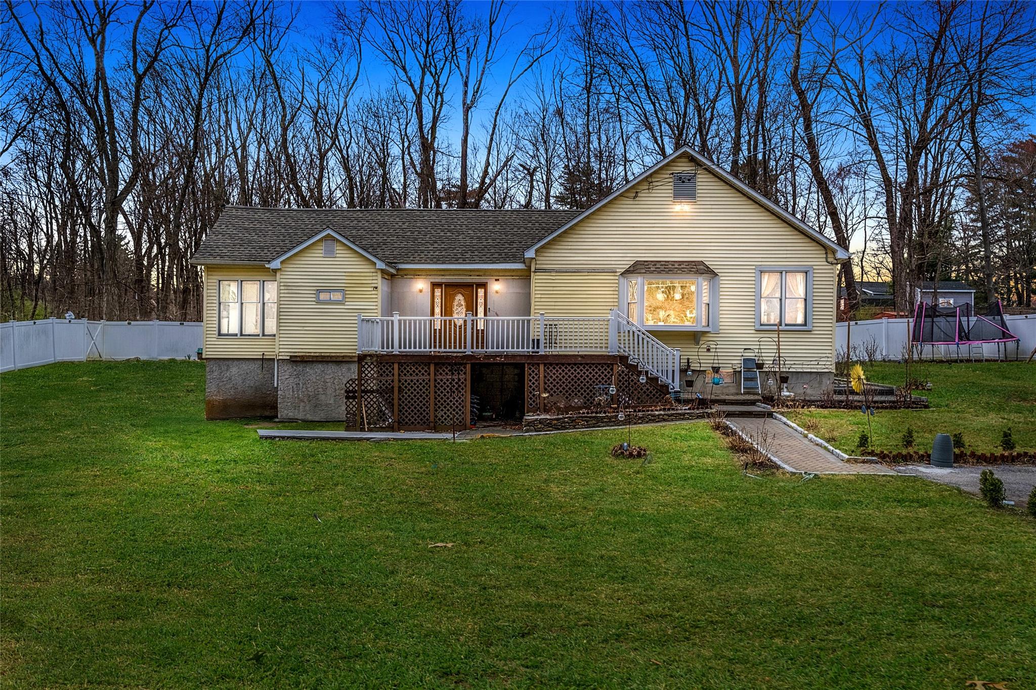3007 Oak Street, Mohegan Lake, NY 10547