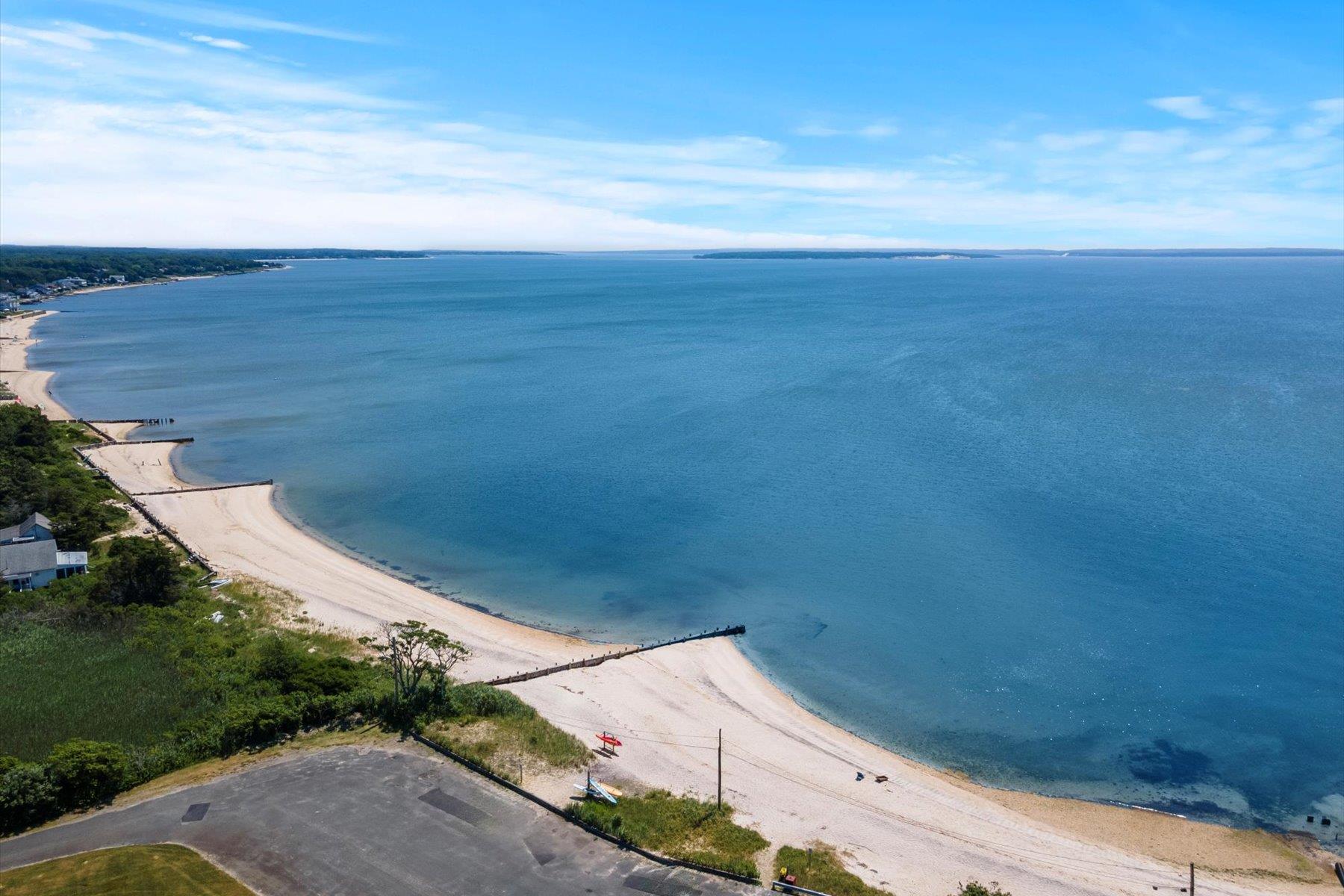 955 Deep Hole Drive, Mattituck, NY 11952