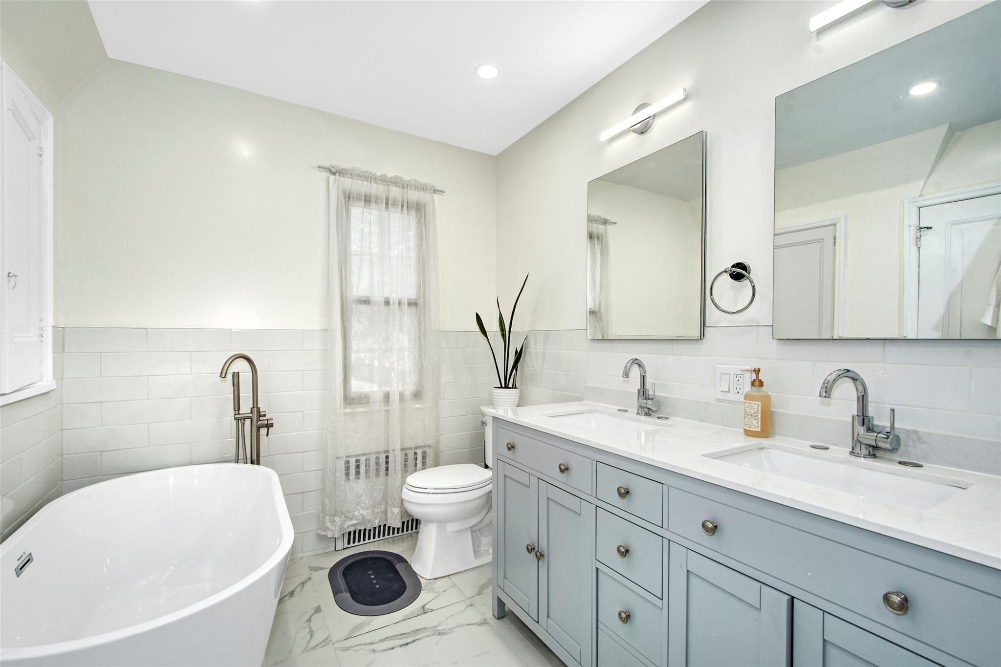 2 Byworth Road, New Rochelle, NY 10804