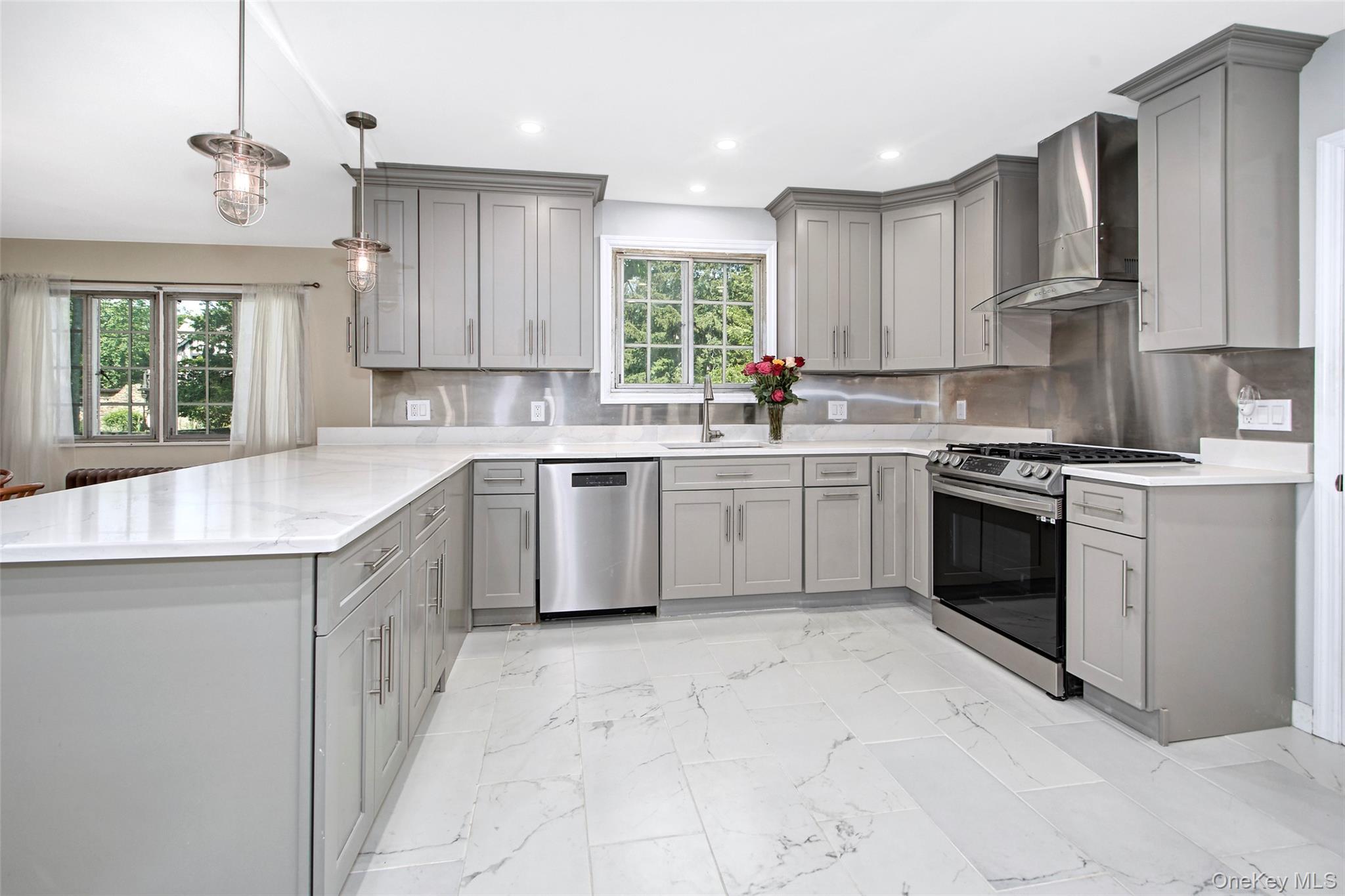 2 Byworth Road, New Rochelle, NY 10804