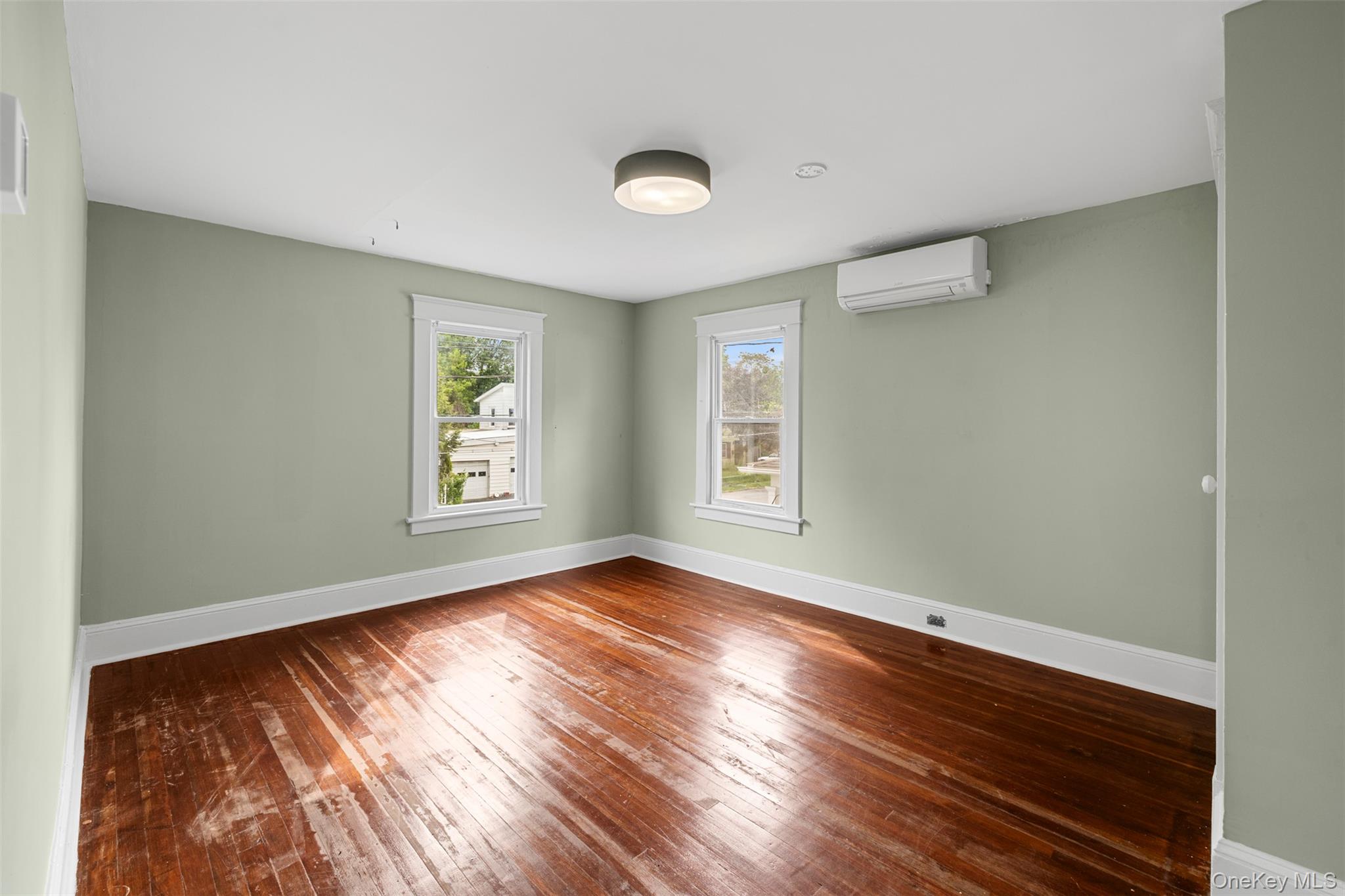 39 Pine Street, Kingston, NY 12401