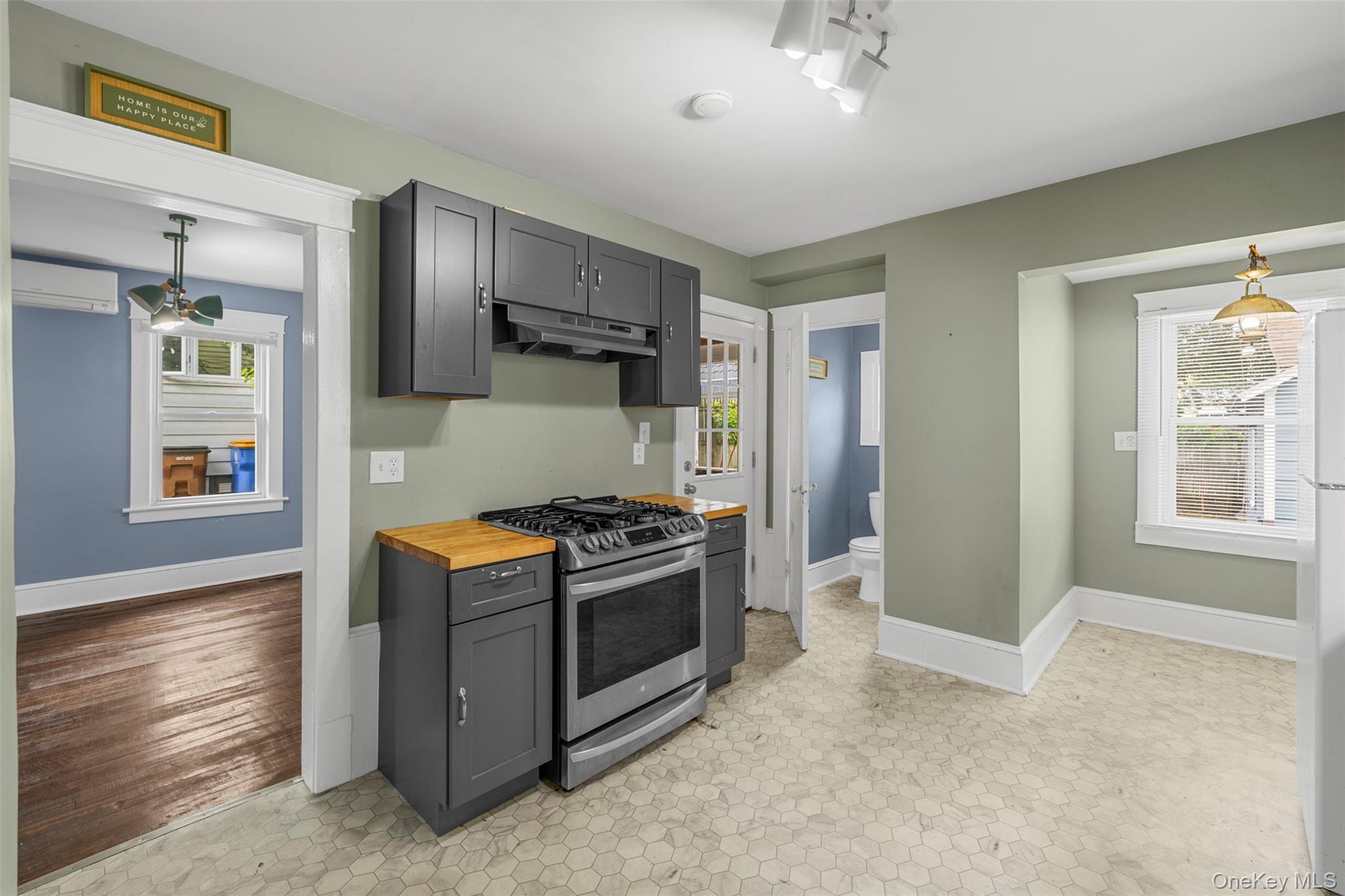 39 Pine Street, Kingston, NY 12401