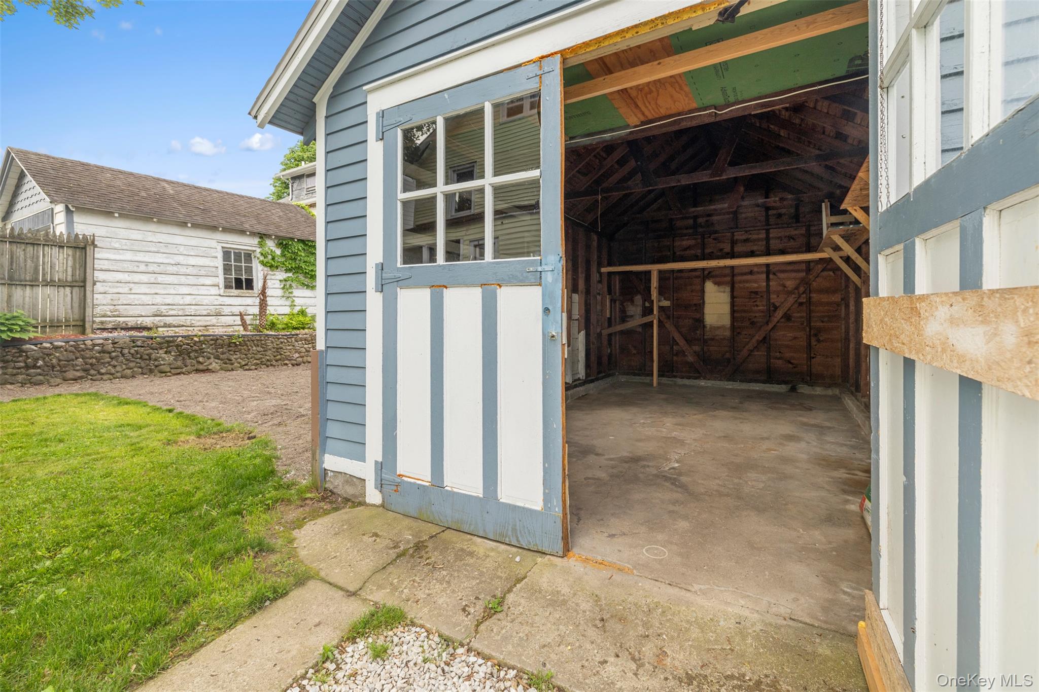 39 Pine Street, Kingston, NY 12401