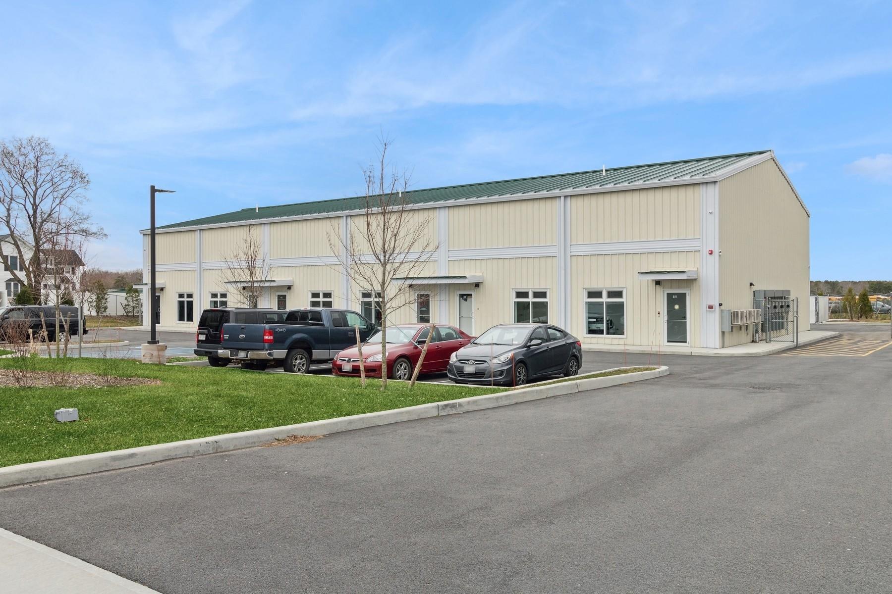 313 Edwards Avenue, Calverton, NY 11933