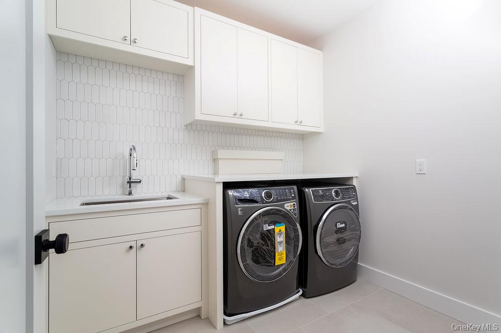 6 Dorchester Lane, Call Listing Agent, CT 06878