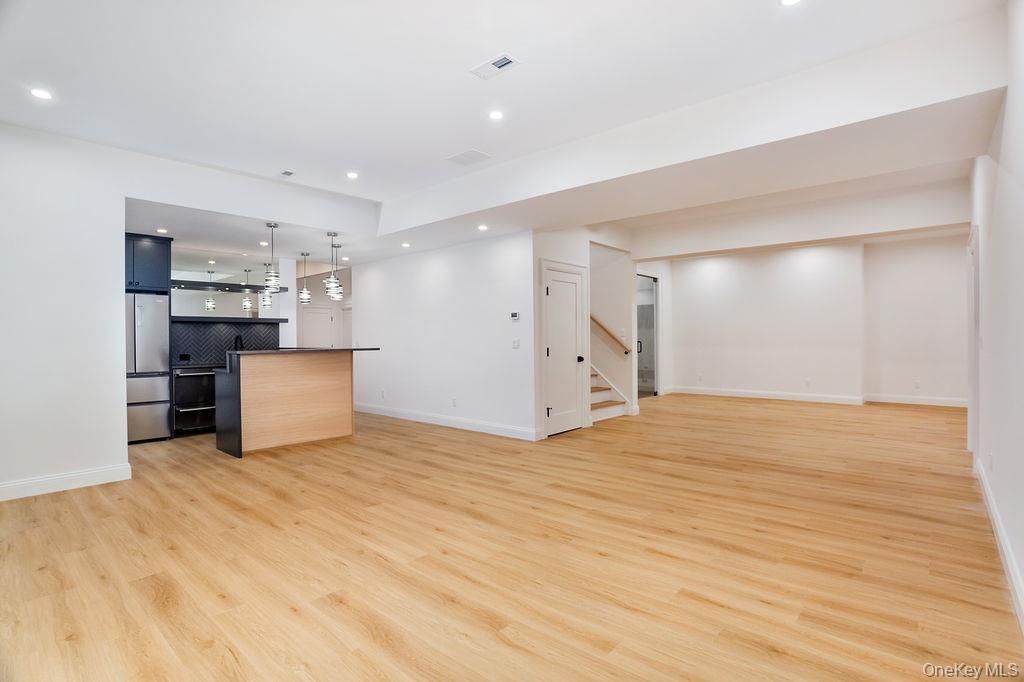 6 Dorchester Lane, Call Listing Agent, CT 06878