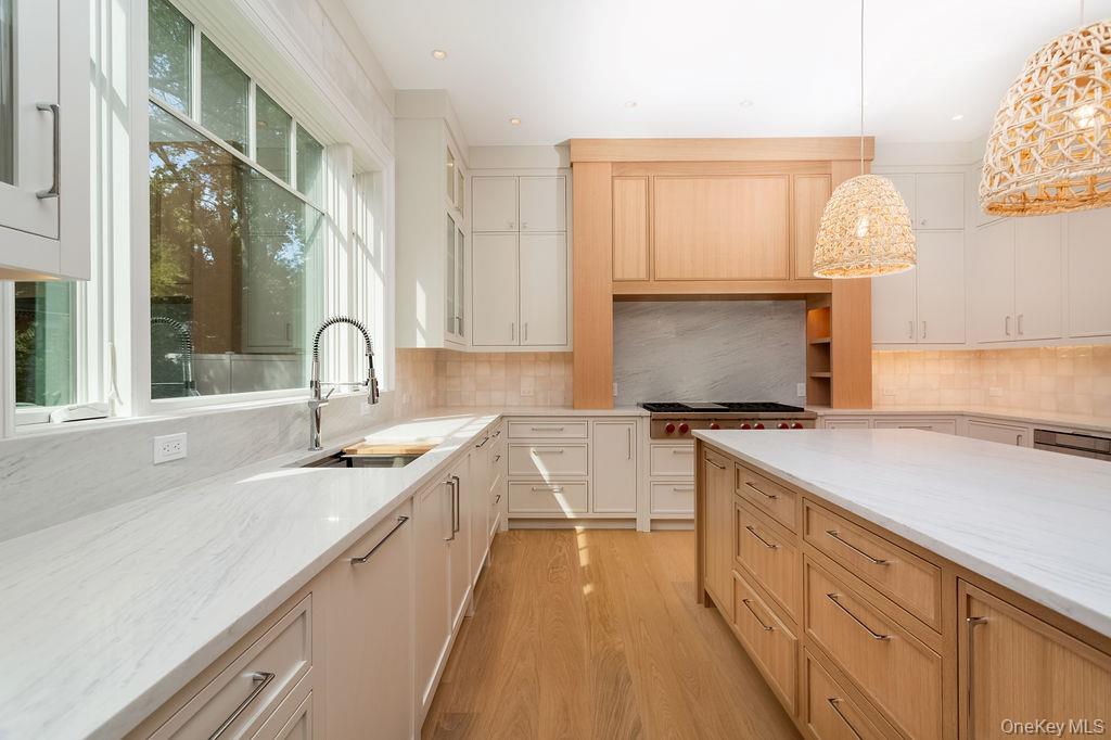 6 Dorchester Lane, Call Listing Agent, CT 06878