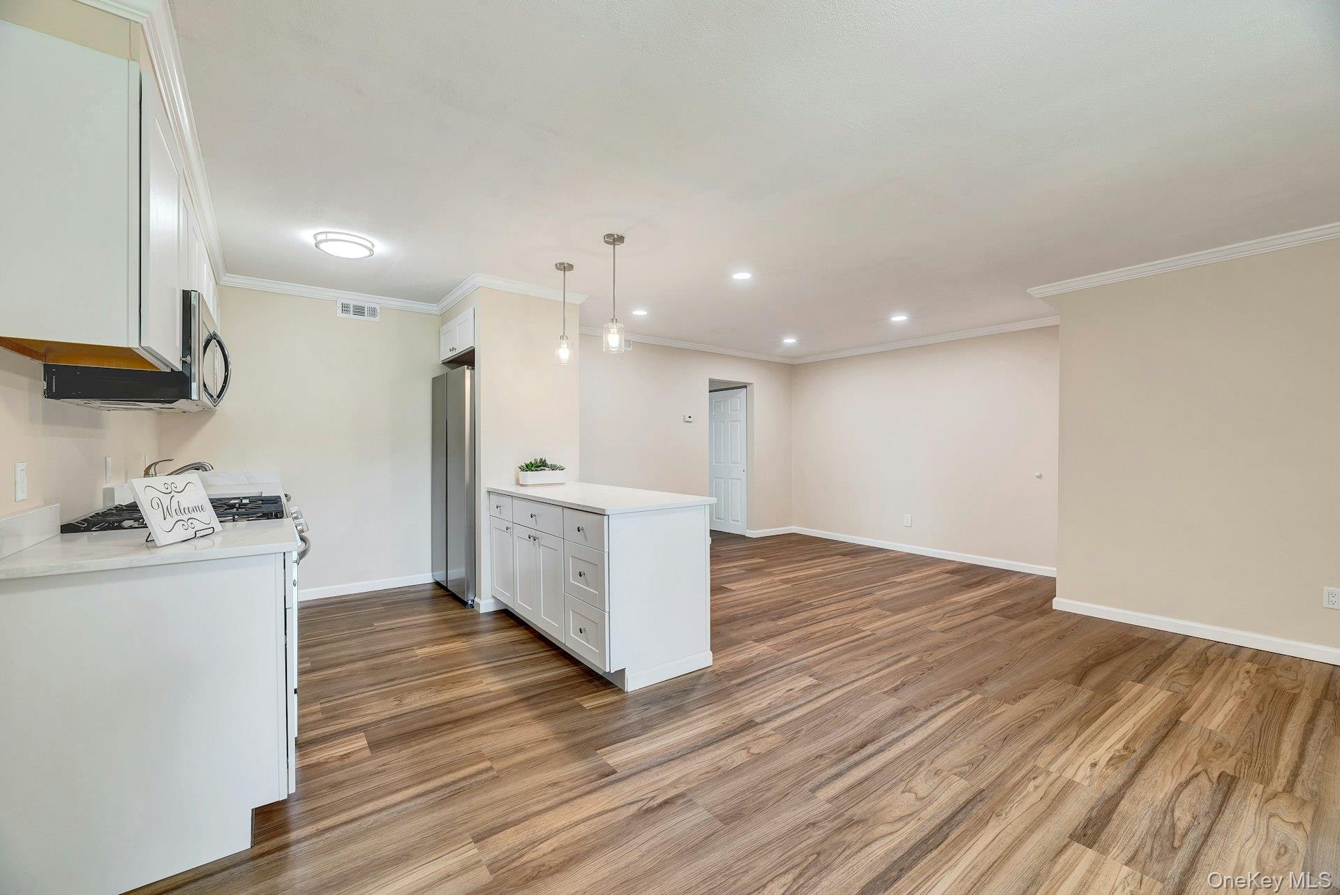 193 Artist Lake Drive, Middle Island, NY 11953