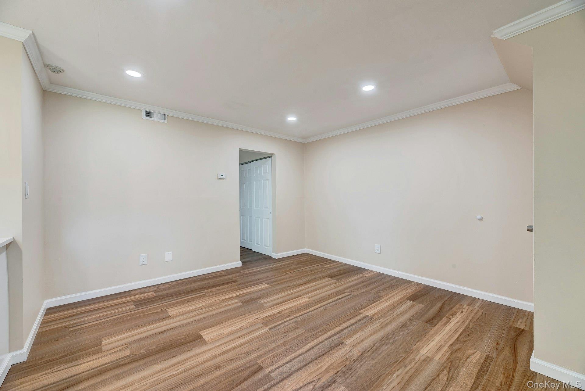 193 Artist Lake Drive, Middle Island, NY 11953