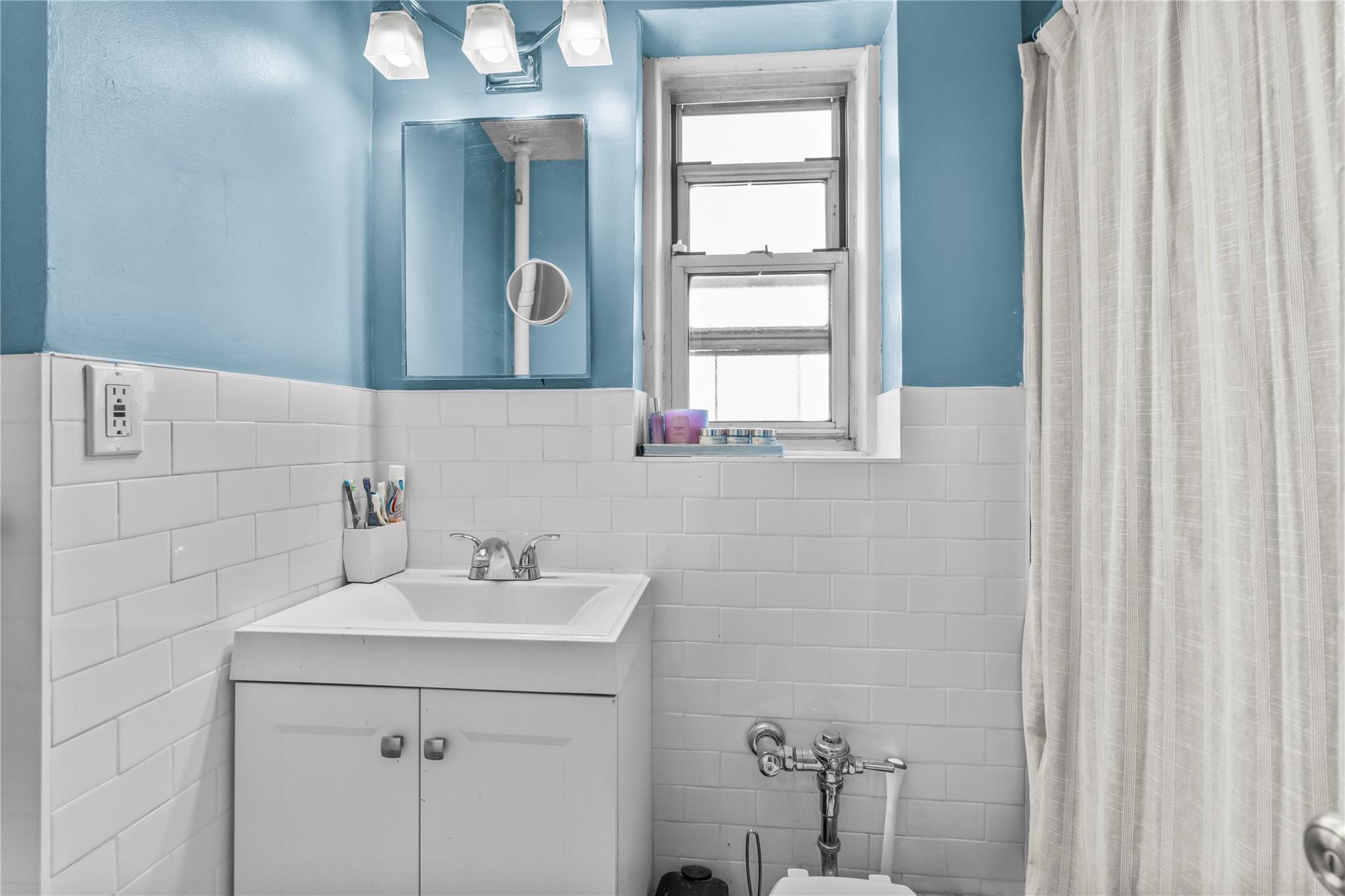 60 Locust Avenue # 610, New Rochelle, NY 10801