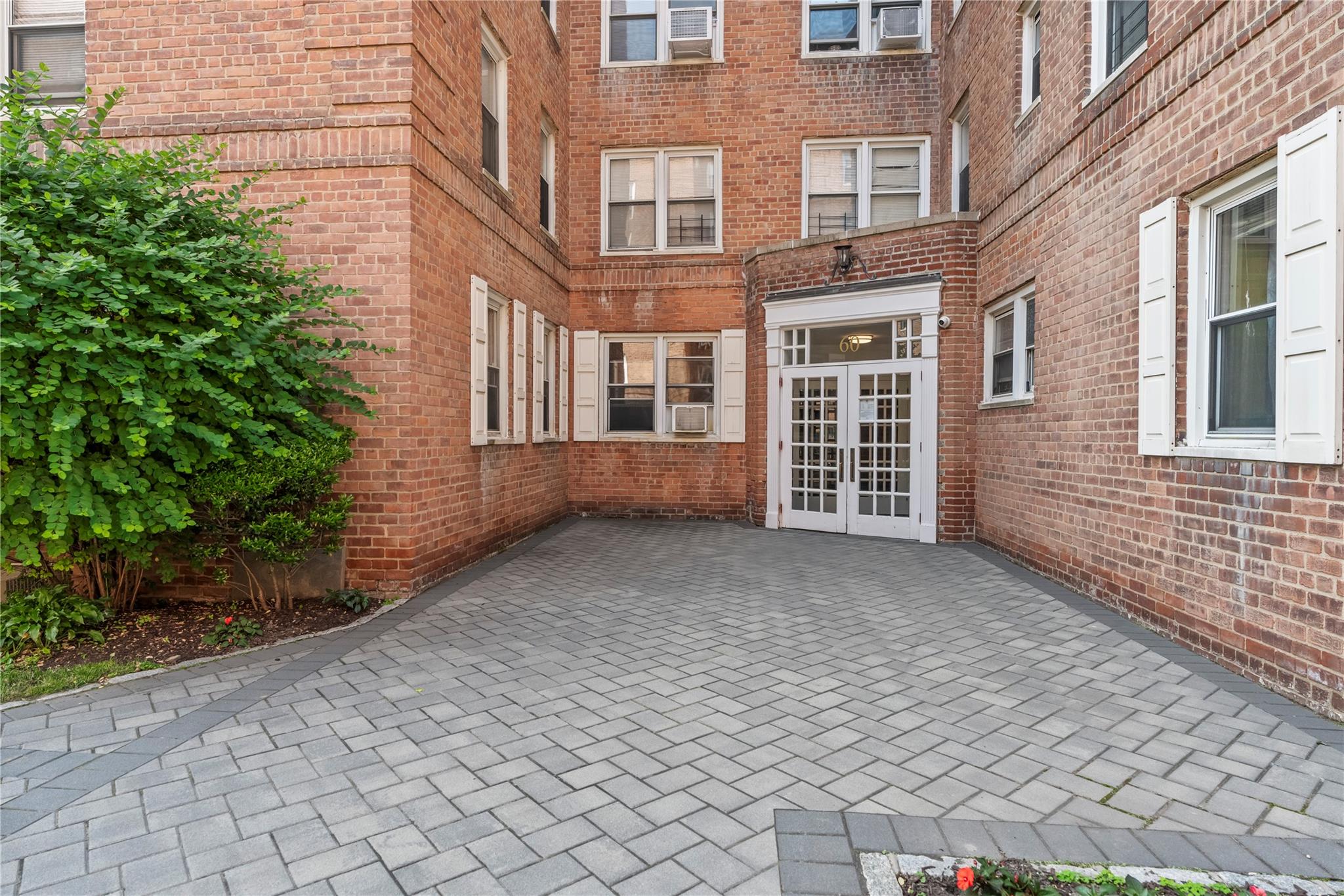 60 Locust Avenue # 610, New Rochelle, NY 10801