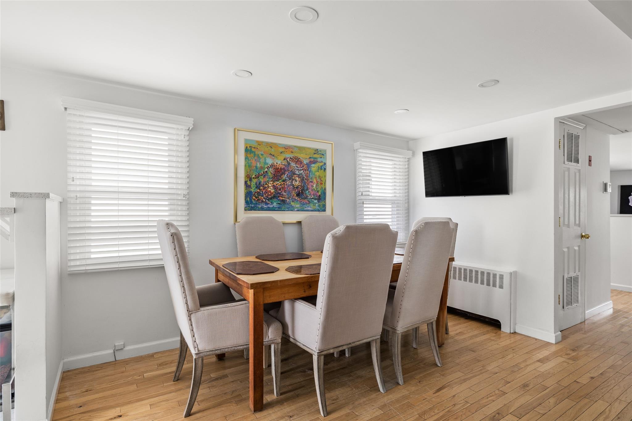 38 Kent Road, Island Park, NY 11558