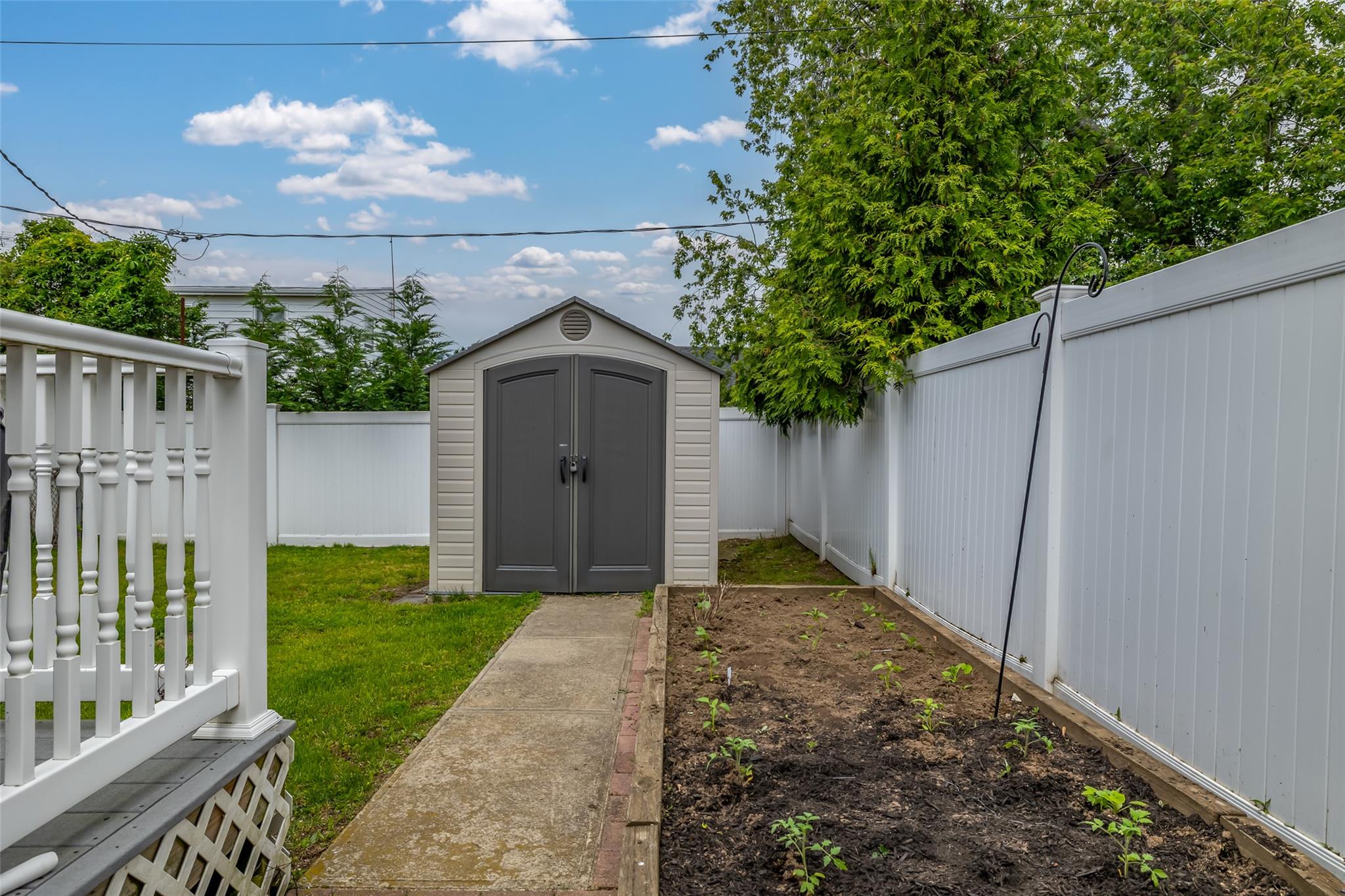 38 Kent Road, Island Park, NY 11558